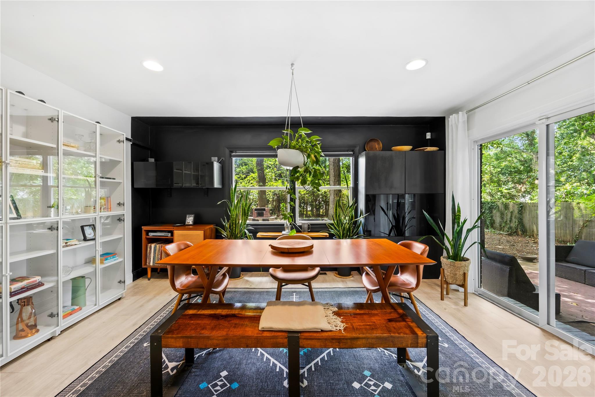 4508 Ivanhoe Place Property Photo 15