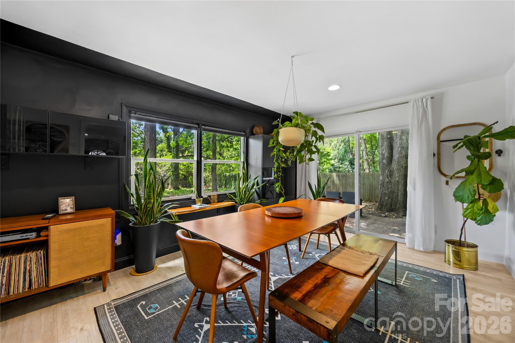 4508 Ivanhoe Place Property Photo 16