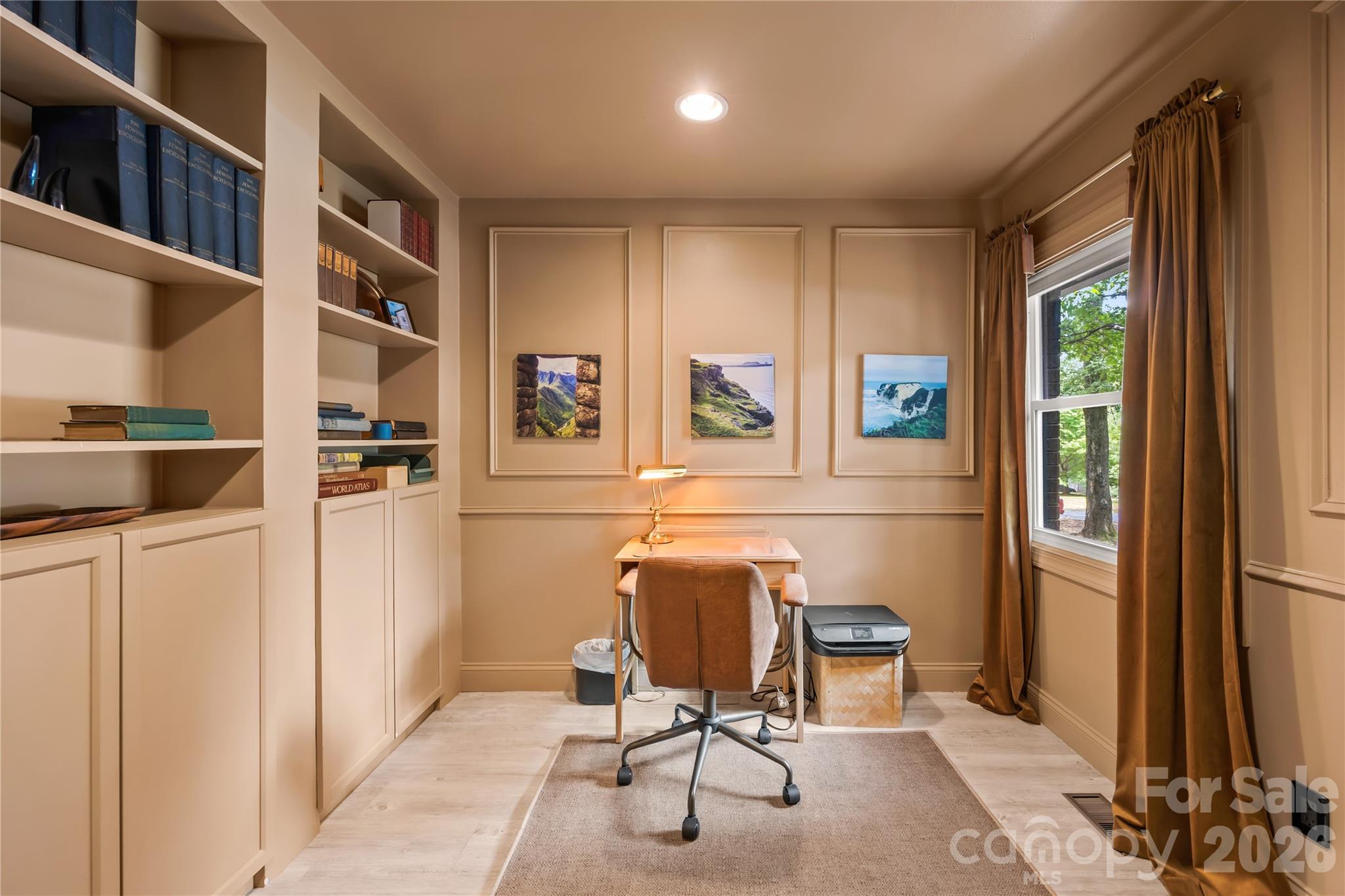 4508 Ivanhoe Place Property Photo 23