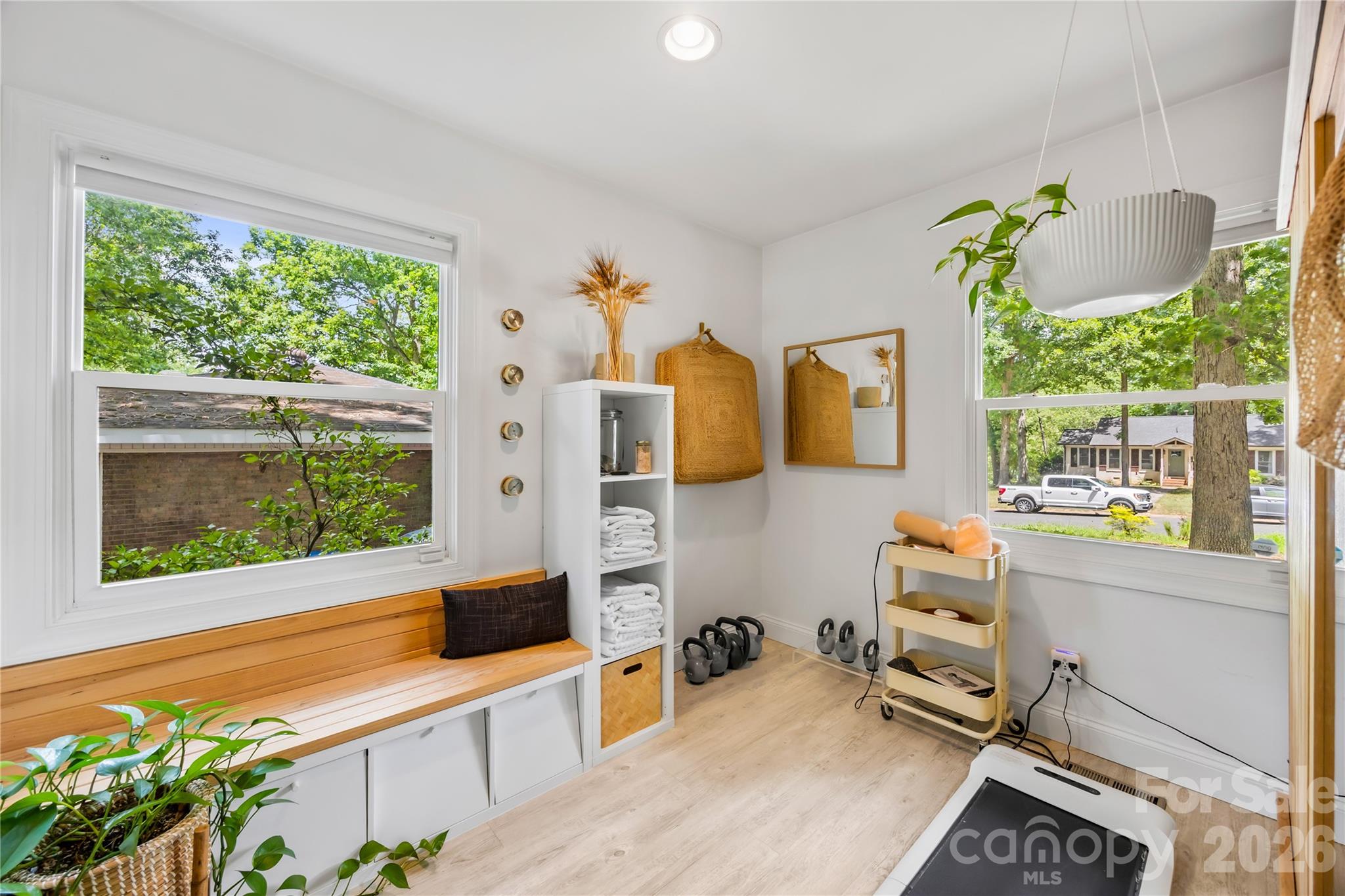 4508 Ivanhoe Place Property Photo 27