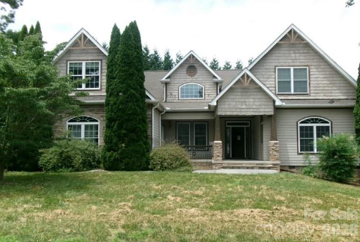 4 Sterling Oaks Drive Property Photo 1