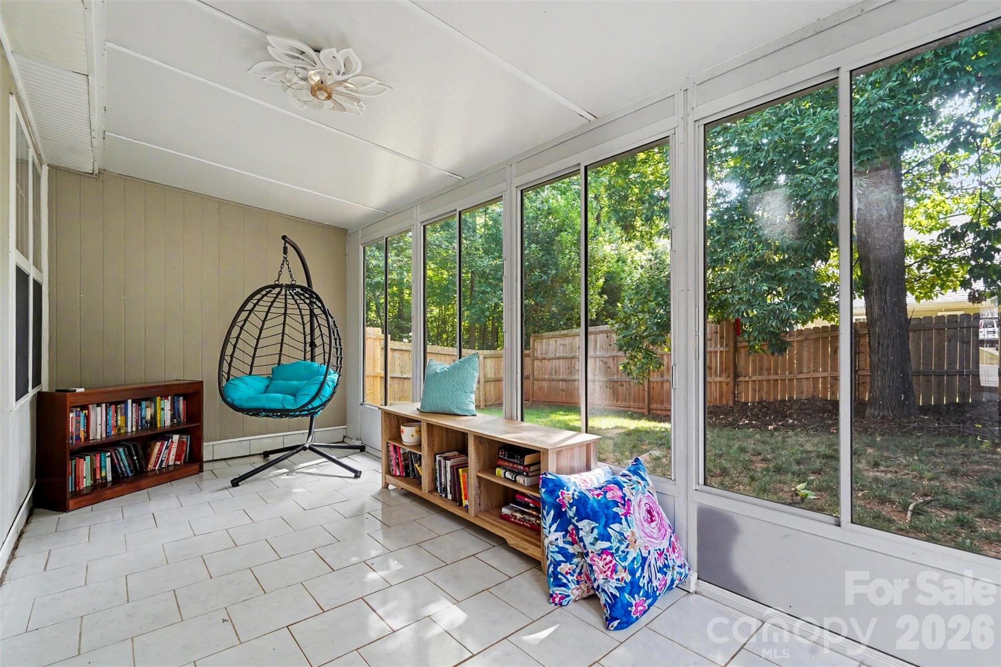 5906 Meadow Hill Drive Property Photo 3