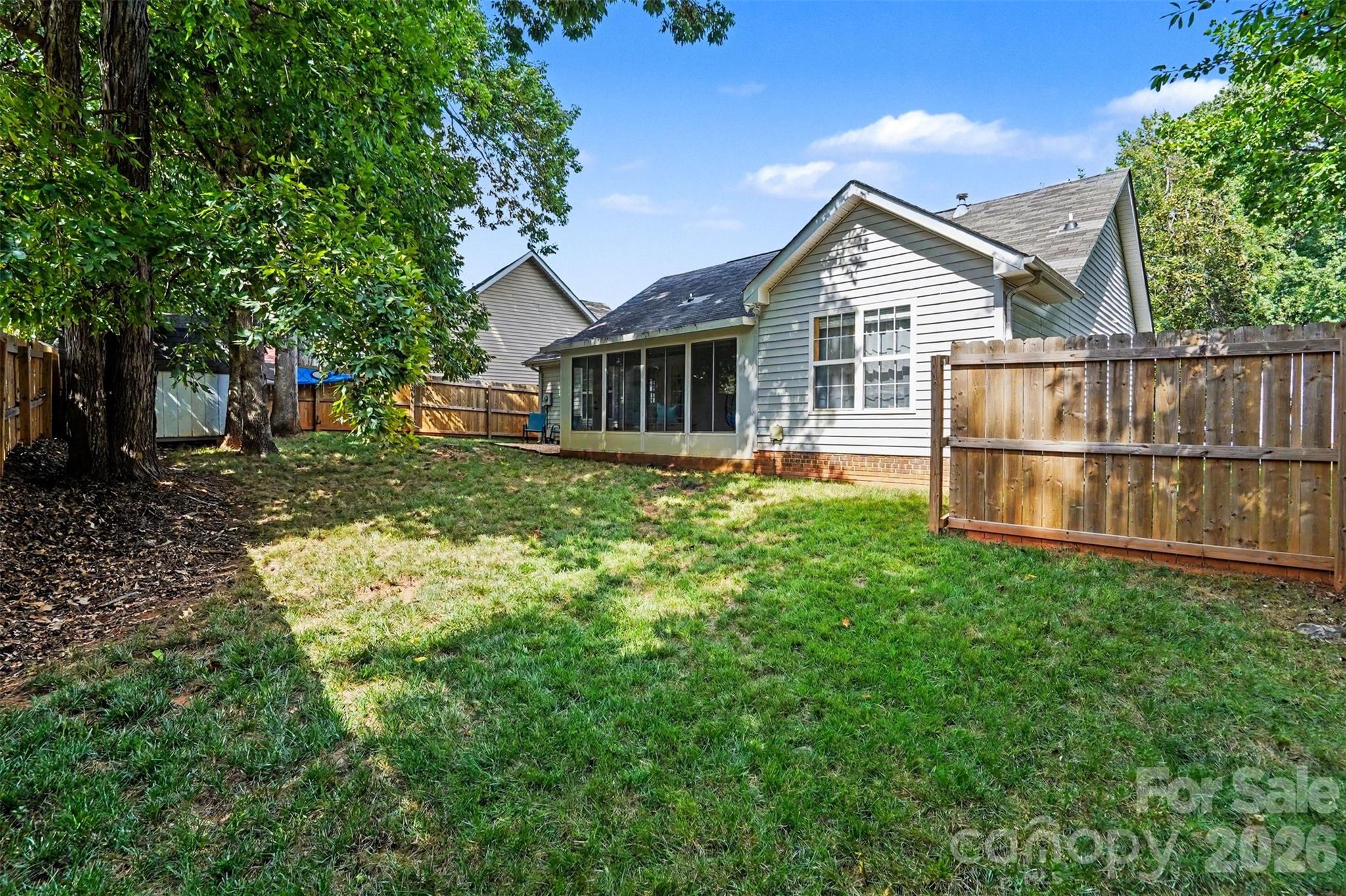 5906 Meadow Hill Drive Property Photo 4