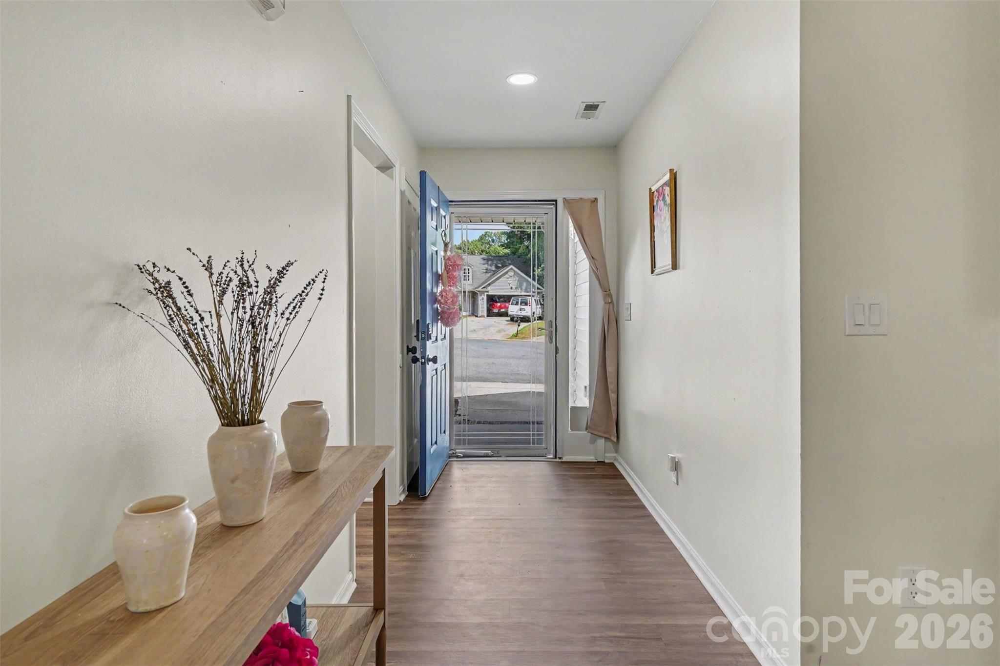5906 Meadow Hill Drive Property Photo 7