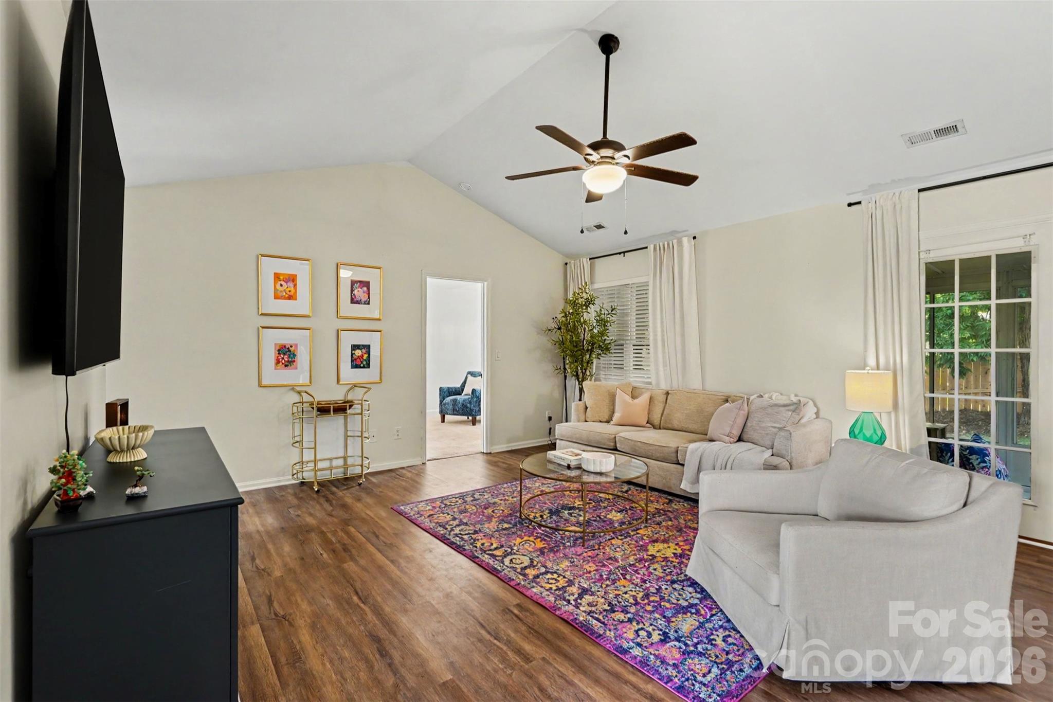 5906 Meadow Hill Drive Property Photo 8