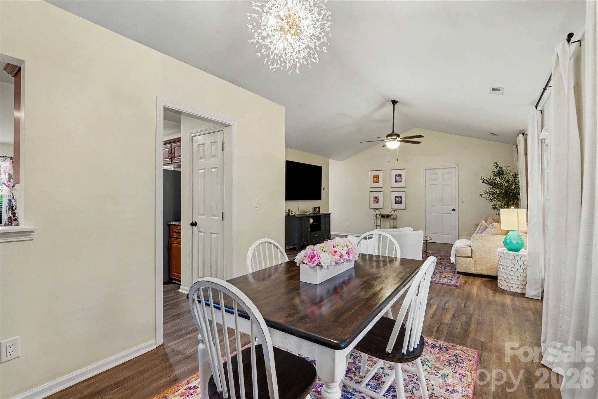 5906 Meadow Hill Drive Property Photo 11