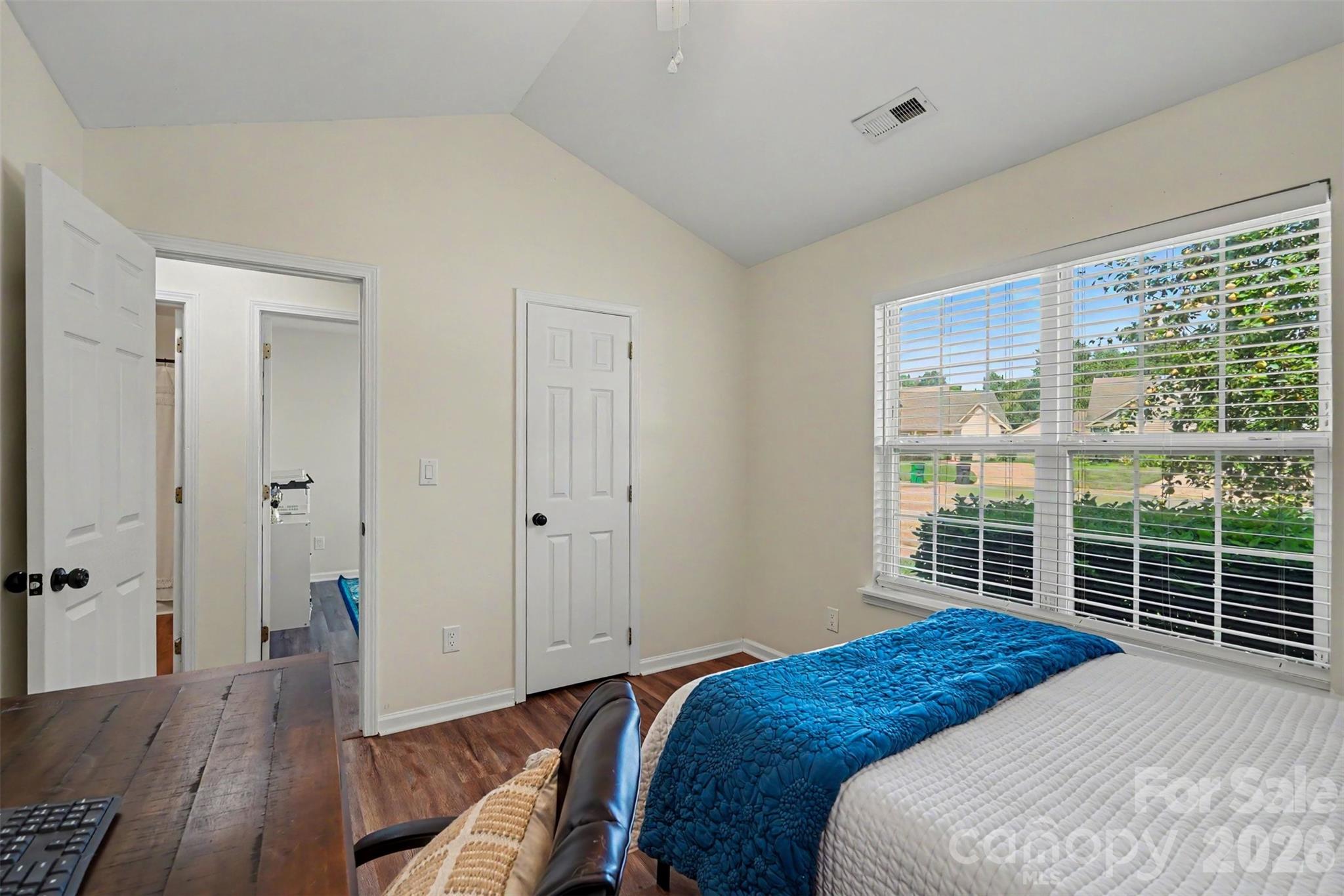 5906 Meadow Hill Drive Property Photo 22