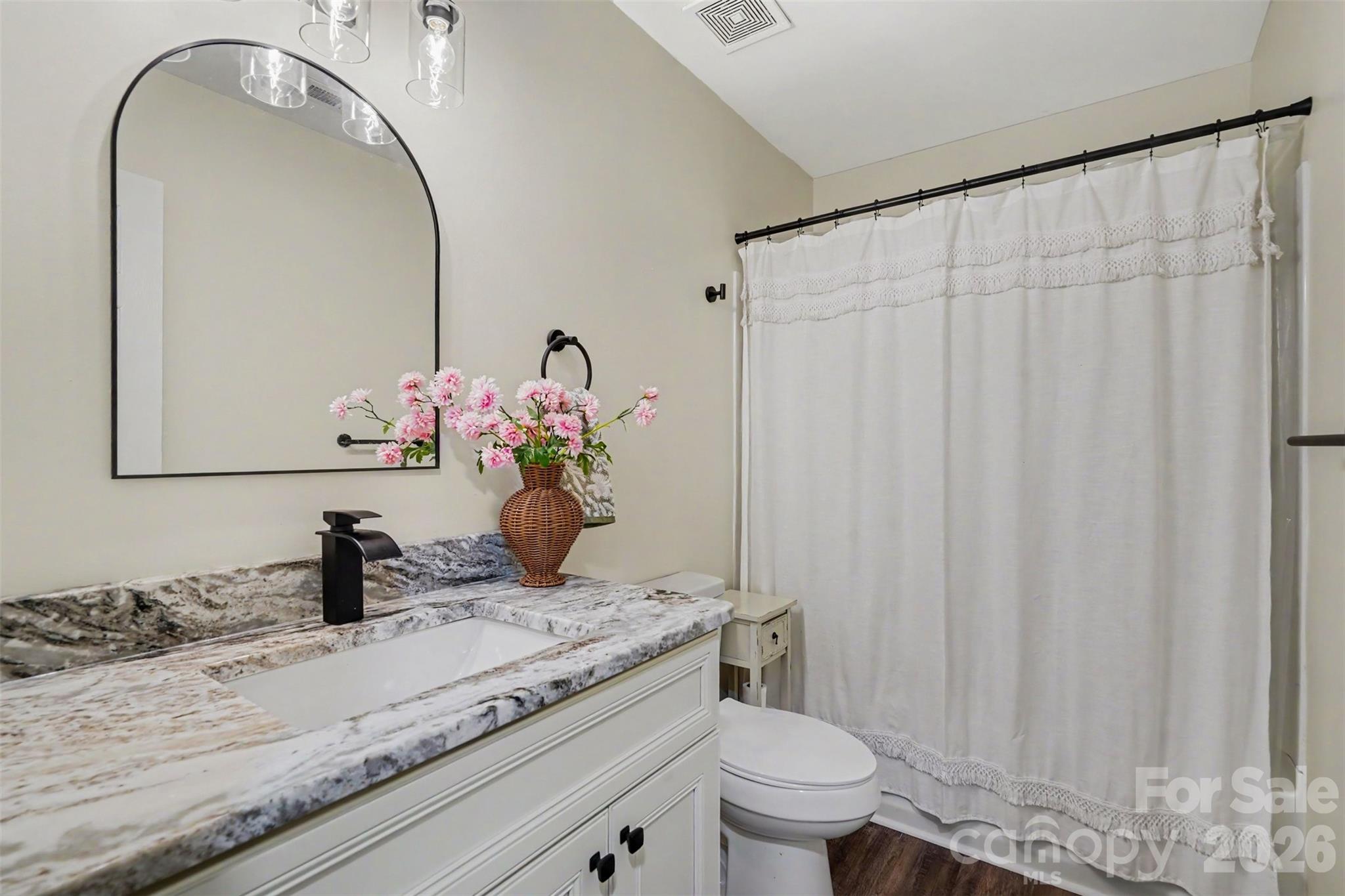 5906 Meadow Hill Drive Property Photo 23