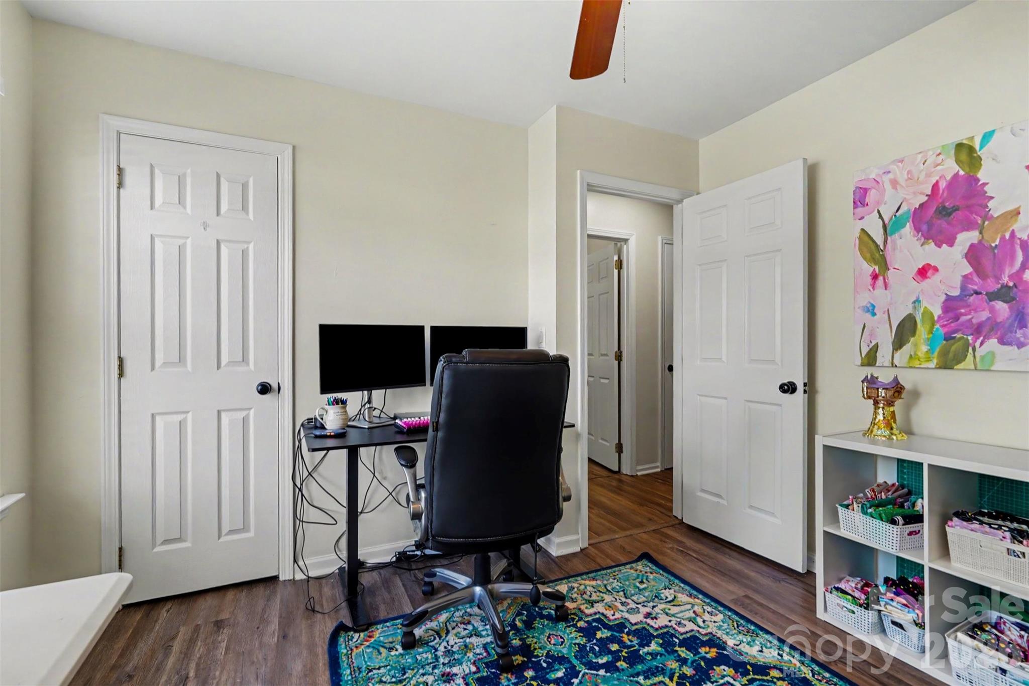 5906 Meadow Hill Drive Property Photo 25