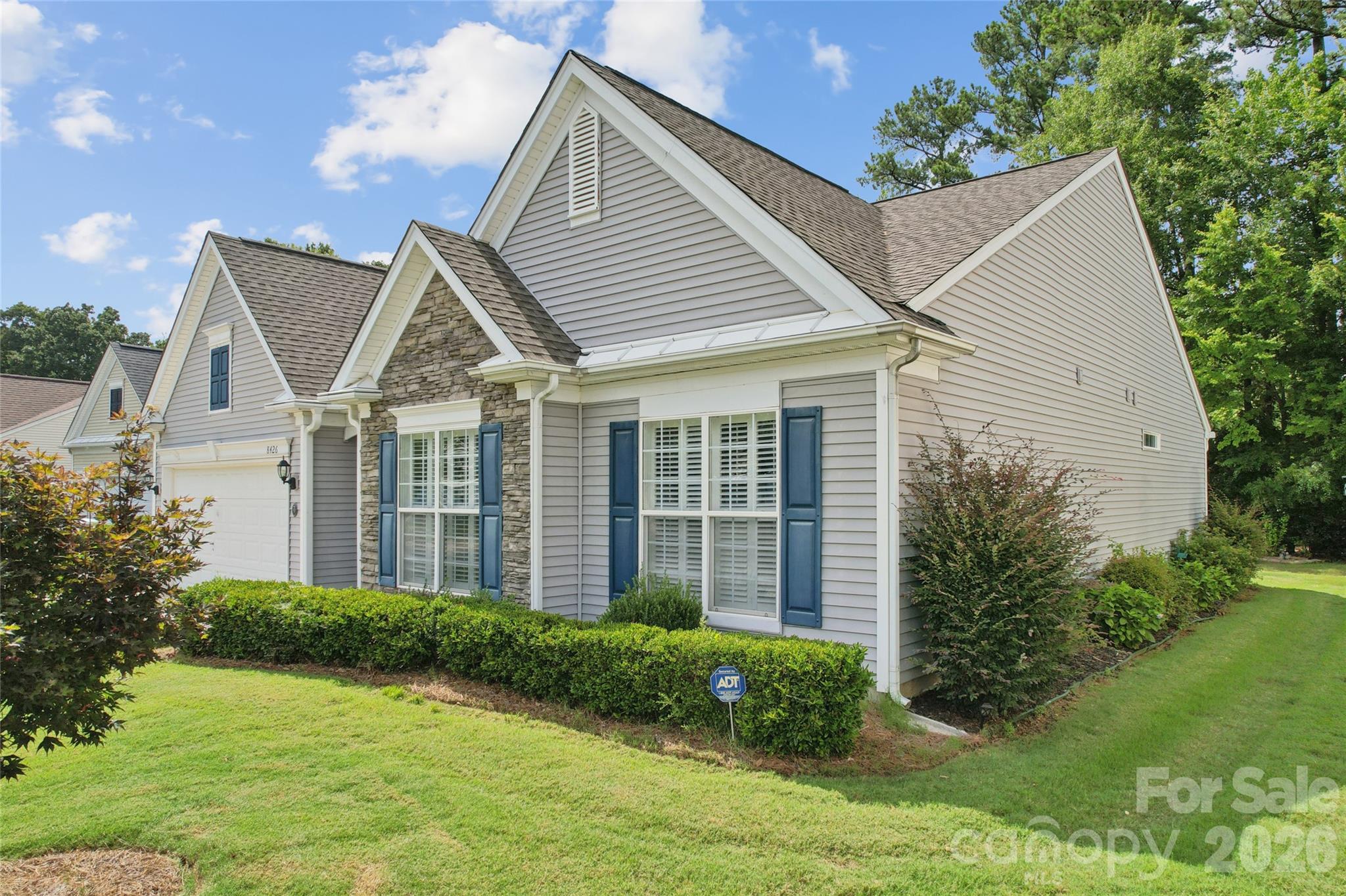 8426 Heron Glen Drive Property Photo 3