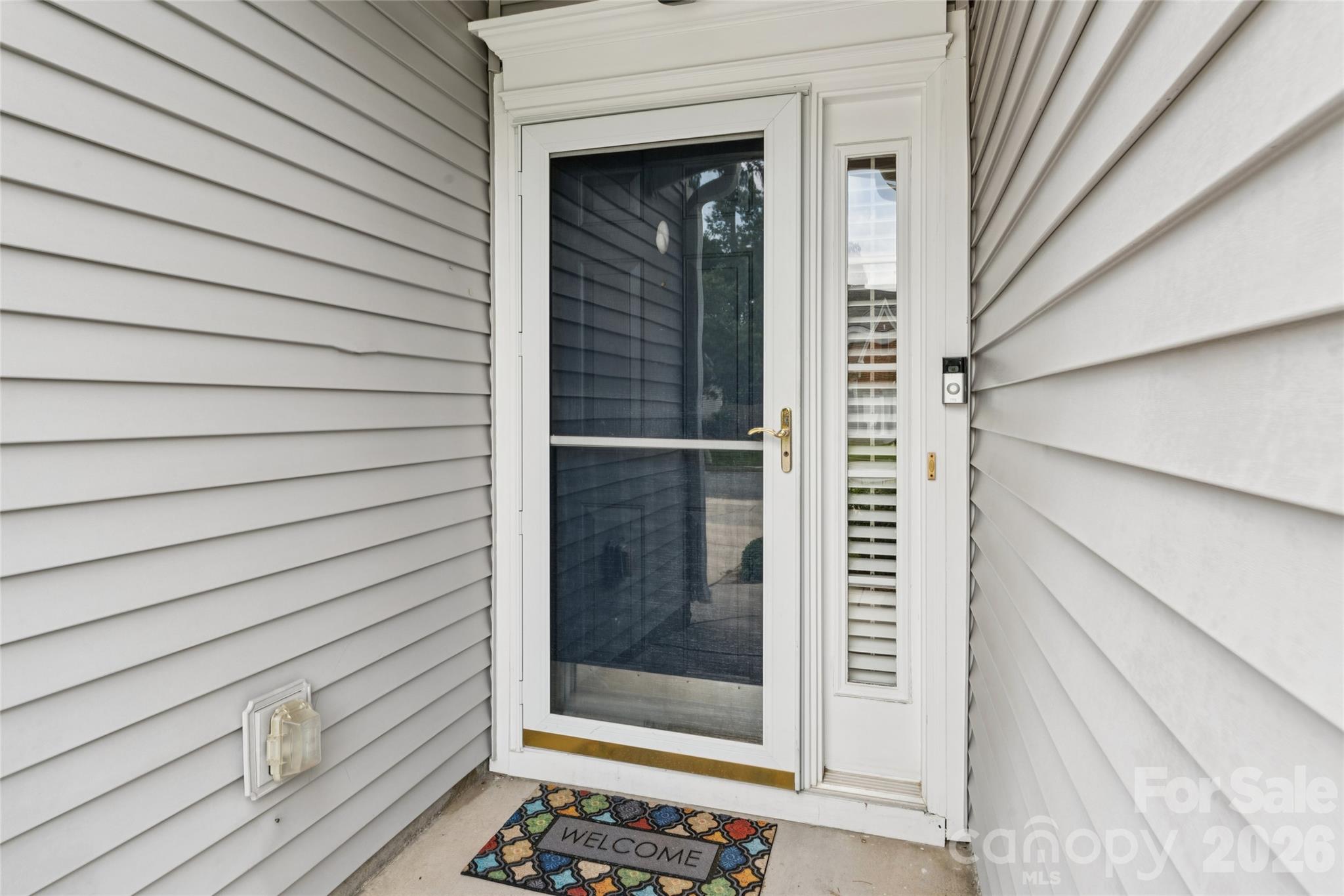 8426 Heron Glen Drive Property Photo 4