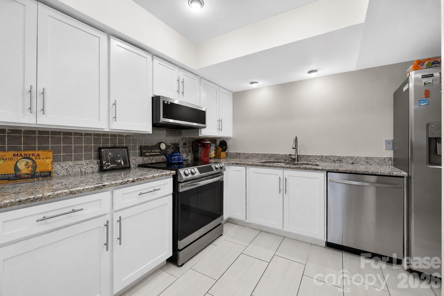 185 Riverview Terrace Property Photo 6