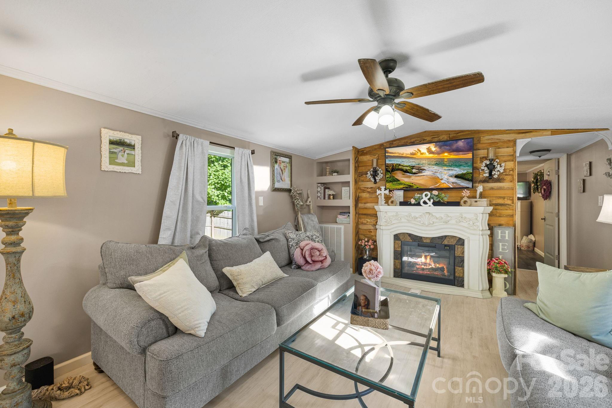 125 Ice Hollow Road Property Photo 6