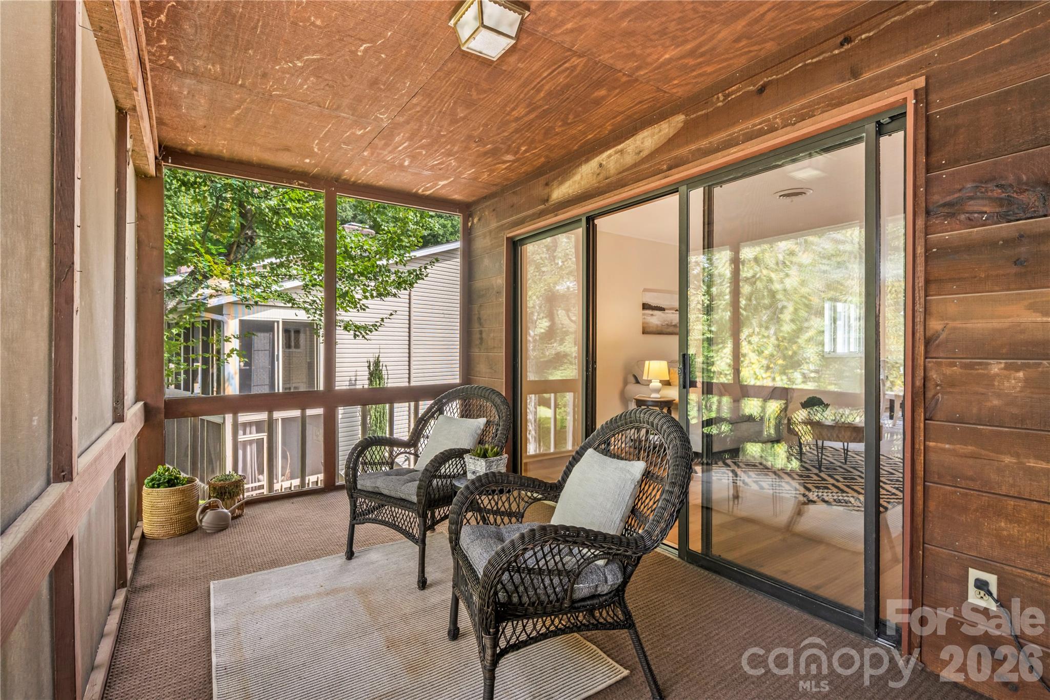 181 N Britton Creek Court Property Photo 6
