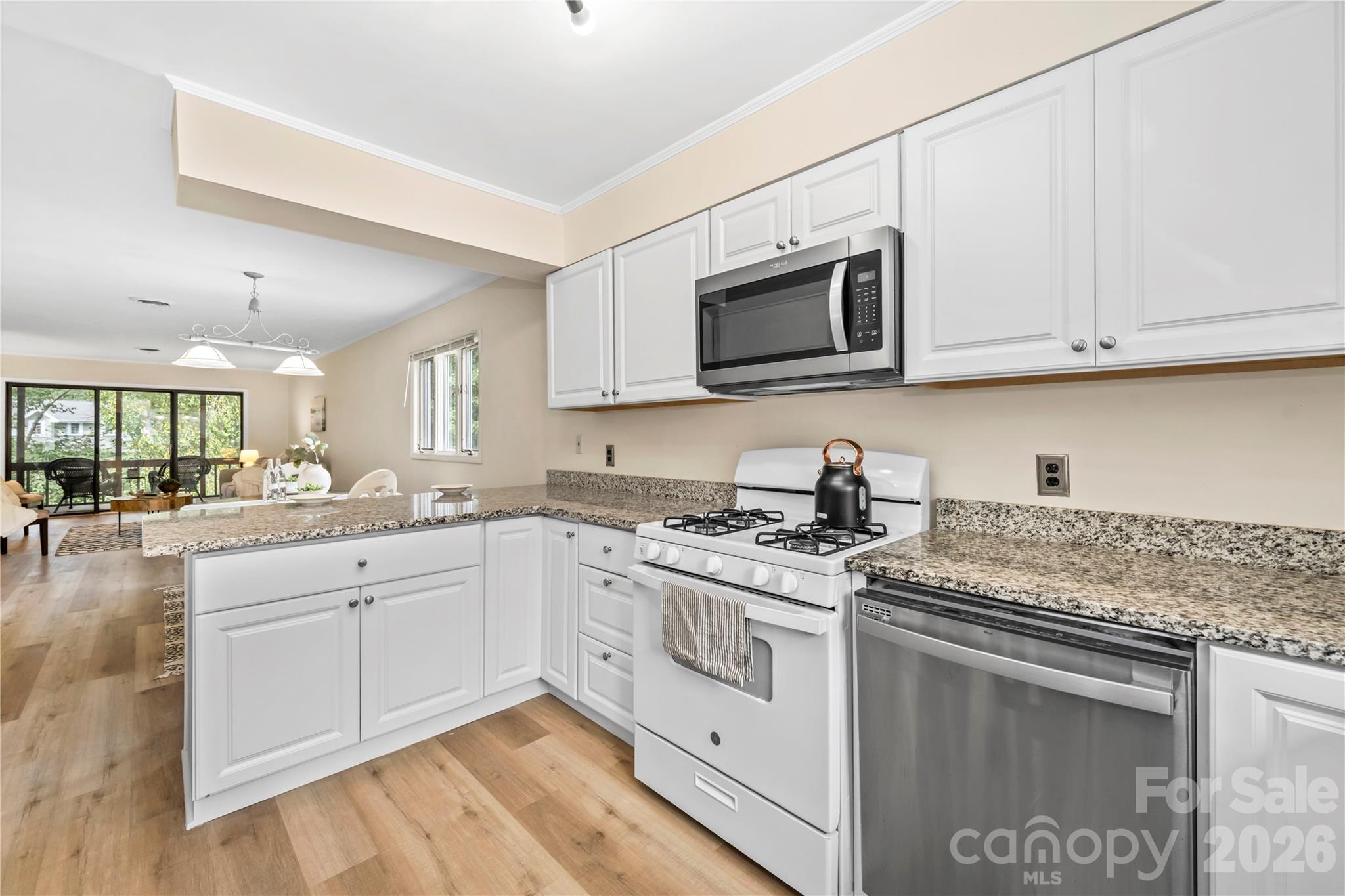 181 N Britton Creek Court Property Photo 7