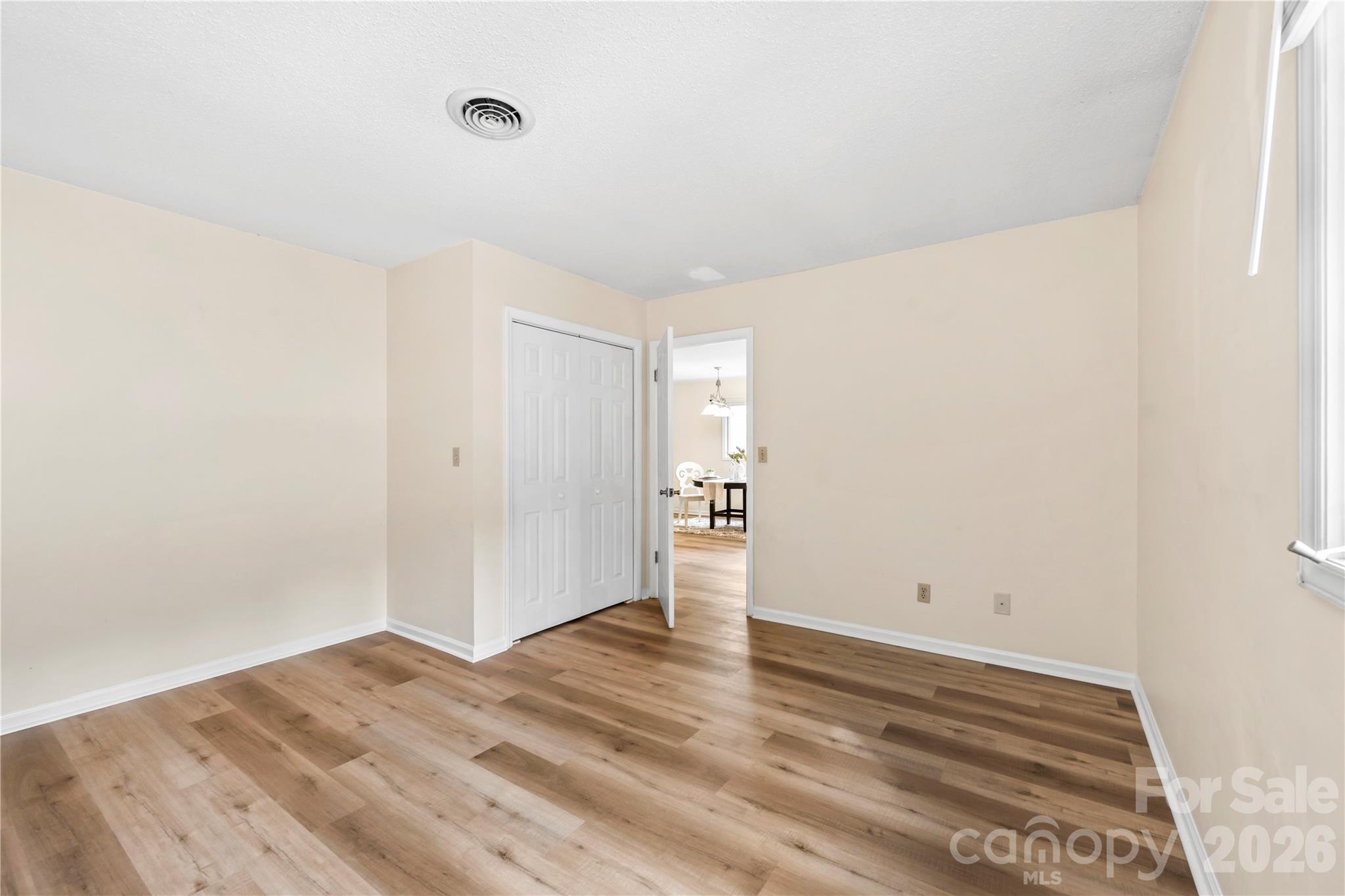 181 N Britton Creek Court Property Photo 16