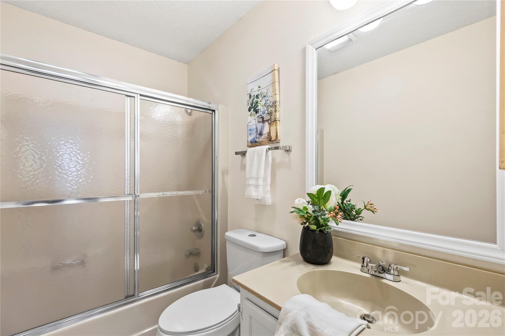 181 N Britton Creek Court Property Photo 18