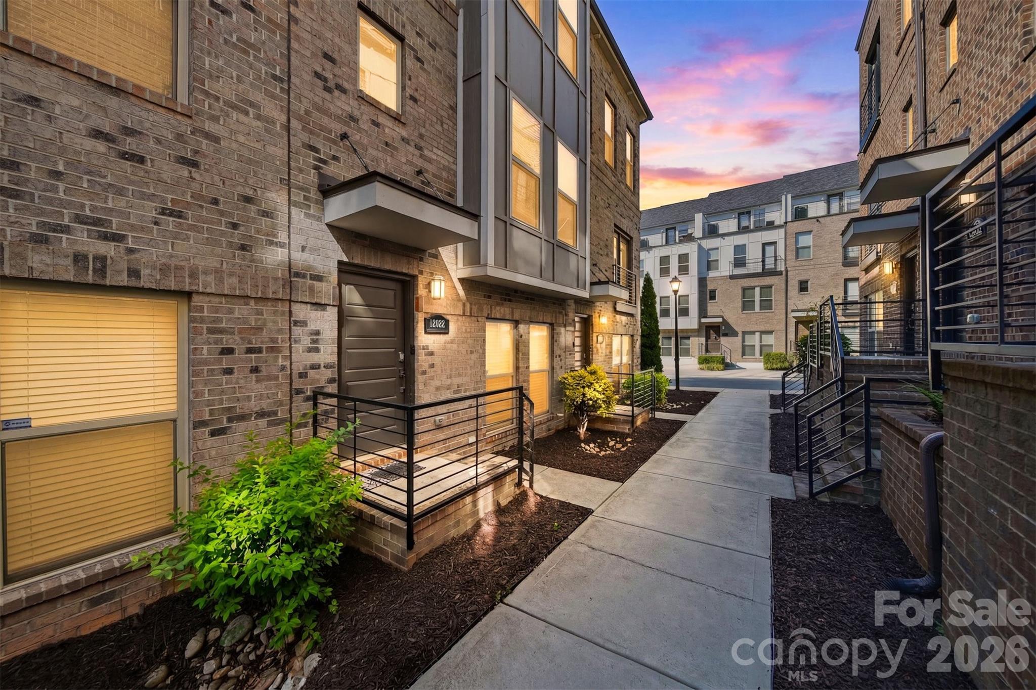 12022 Brooklyn Avenue Property Photo 1