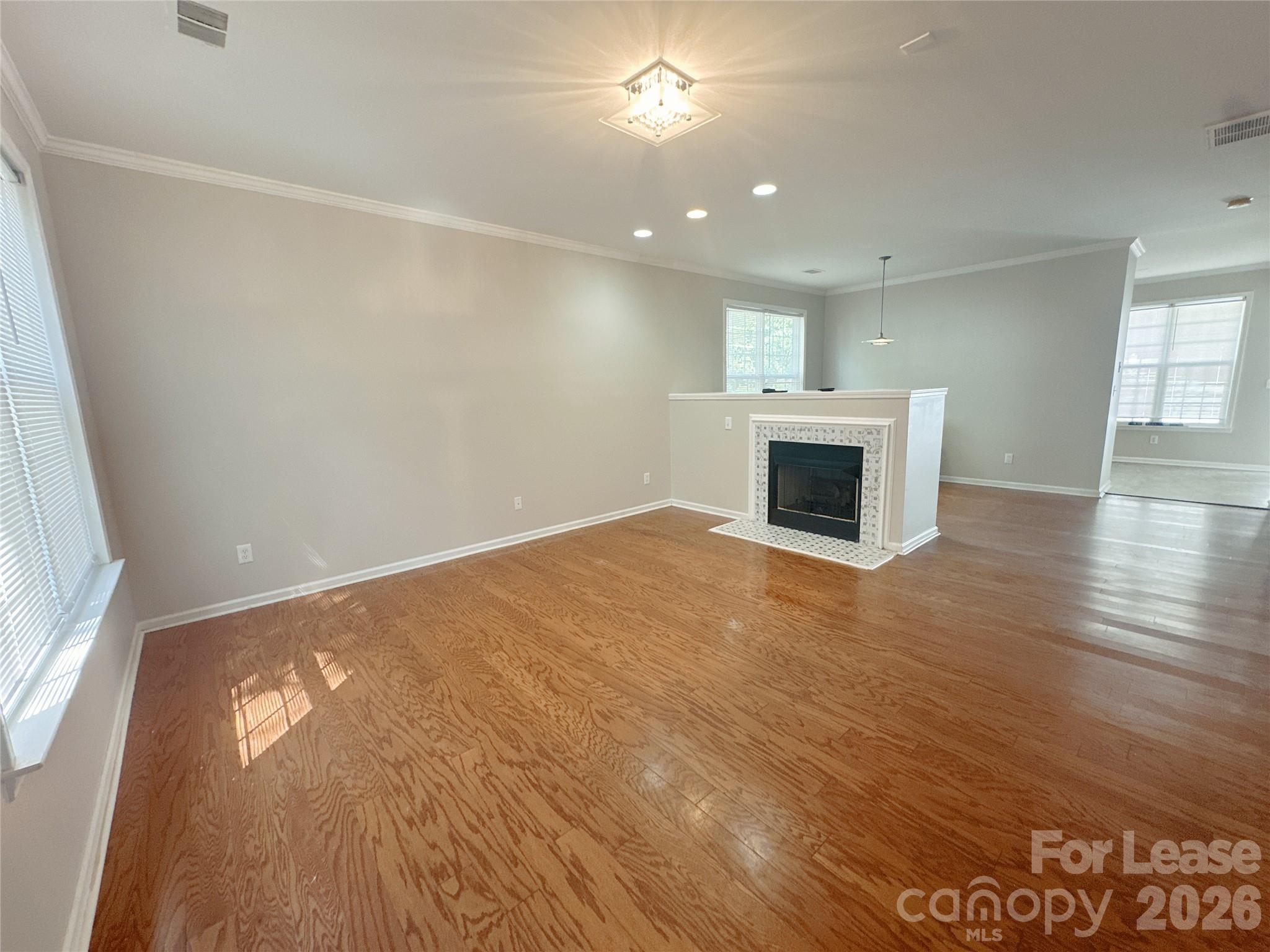 7629 Abigail Glen Drive Property Photo 8