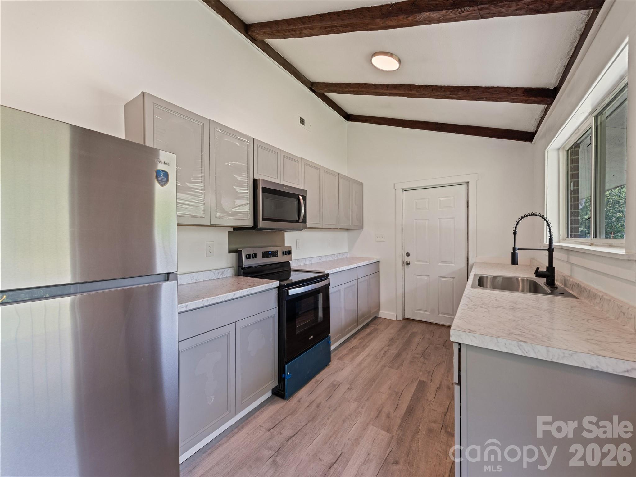 70 Levi Street Property Photo 6