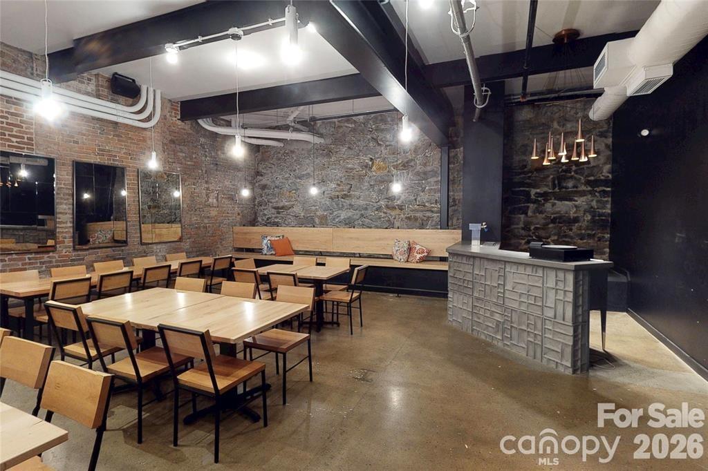 39 Lexington Avenue Property Photo 3