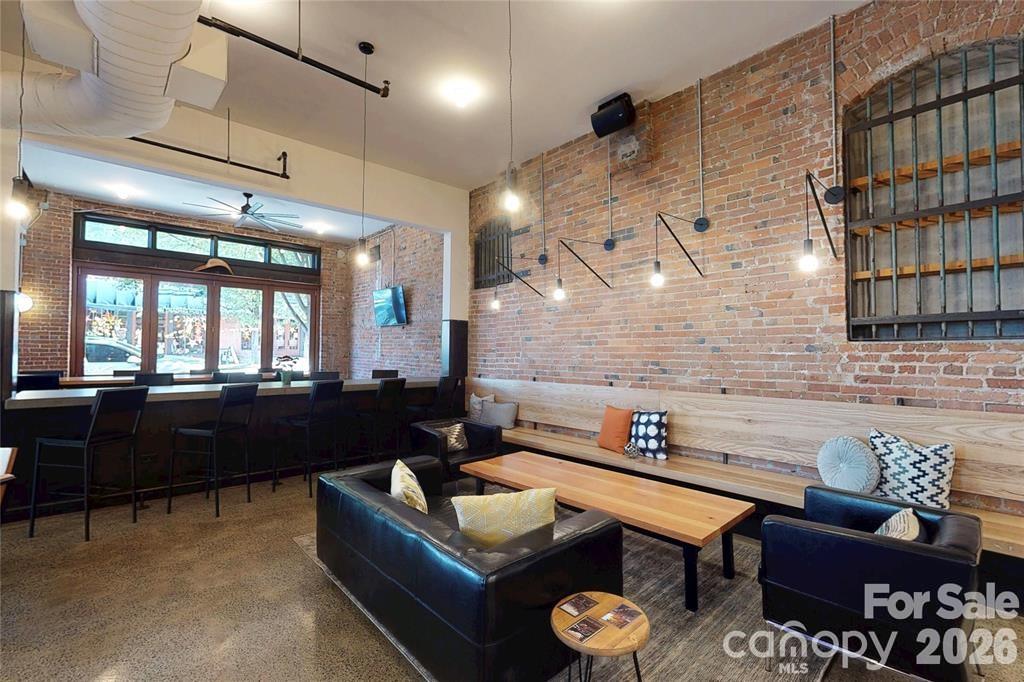 39 Lexington Avenue Property Photo 7