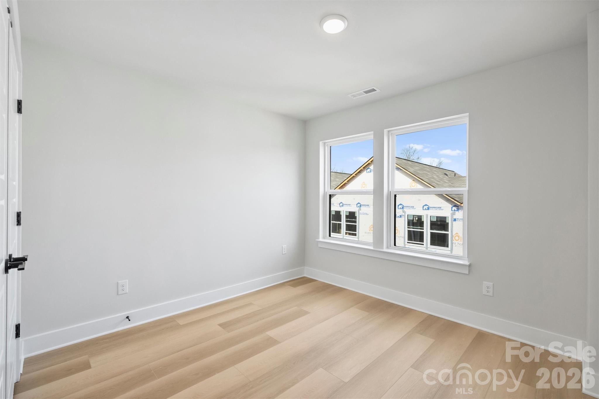 8031 Sansom Drive Property Photo 14