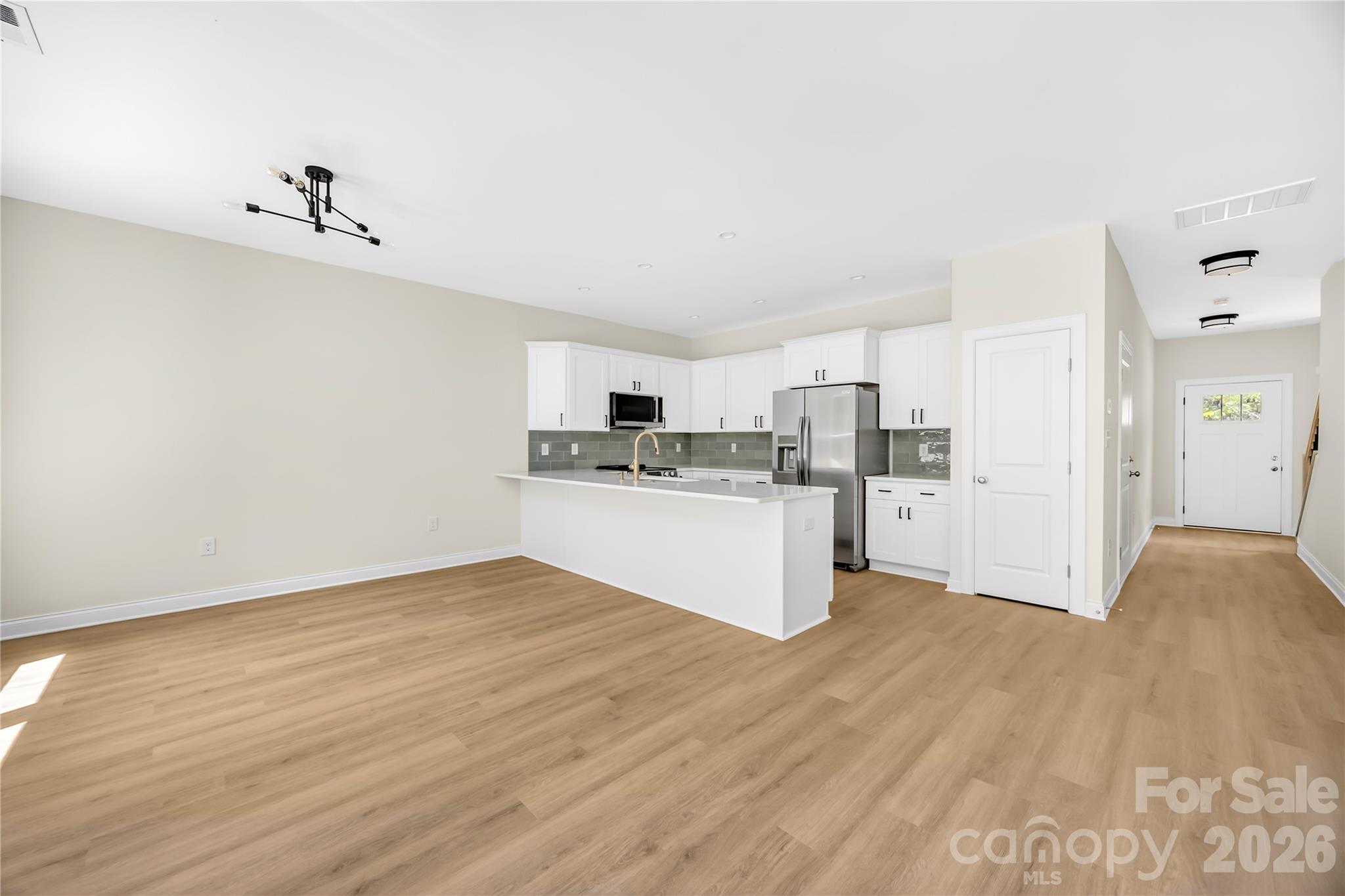 1940 Purser Drive Property Photo 8