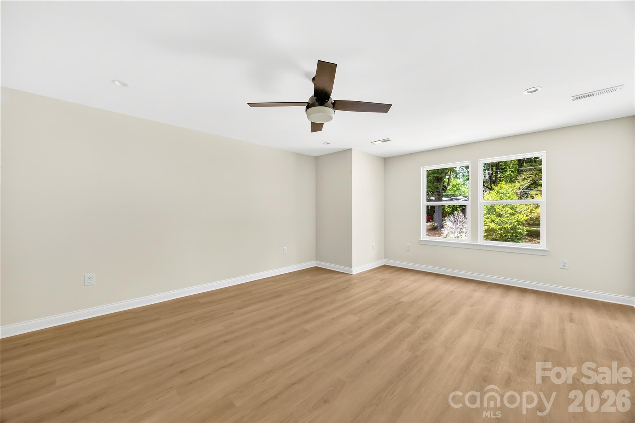 1940 Purser Drive Property Photo 11
