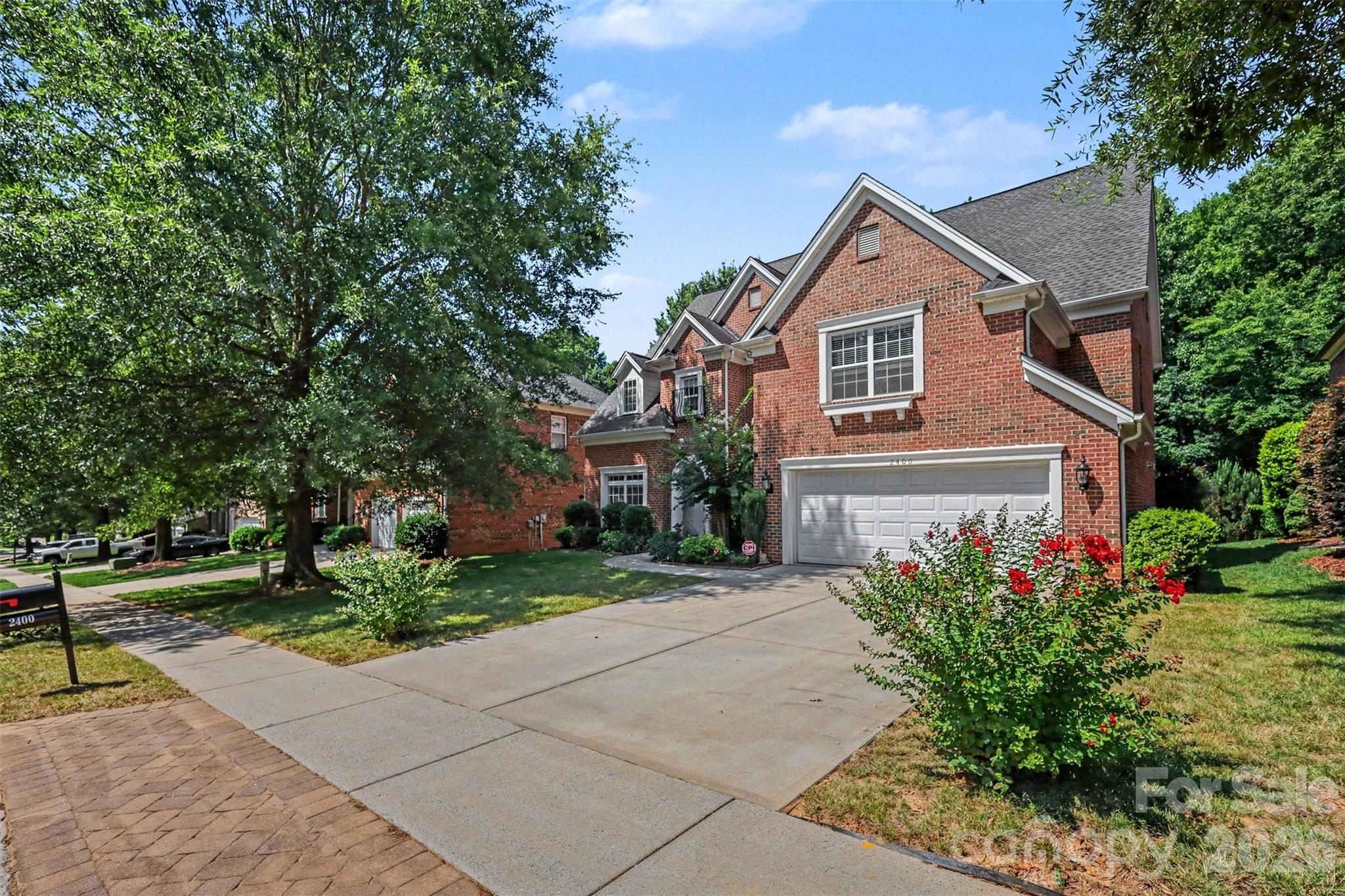 2400 River Oaks Drive Property Photo 3