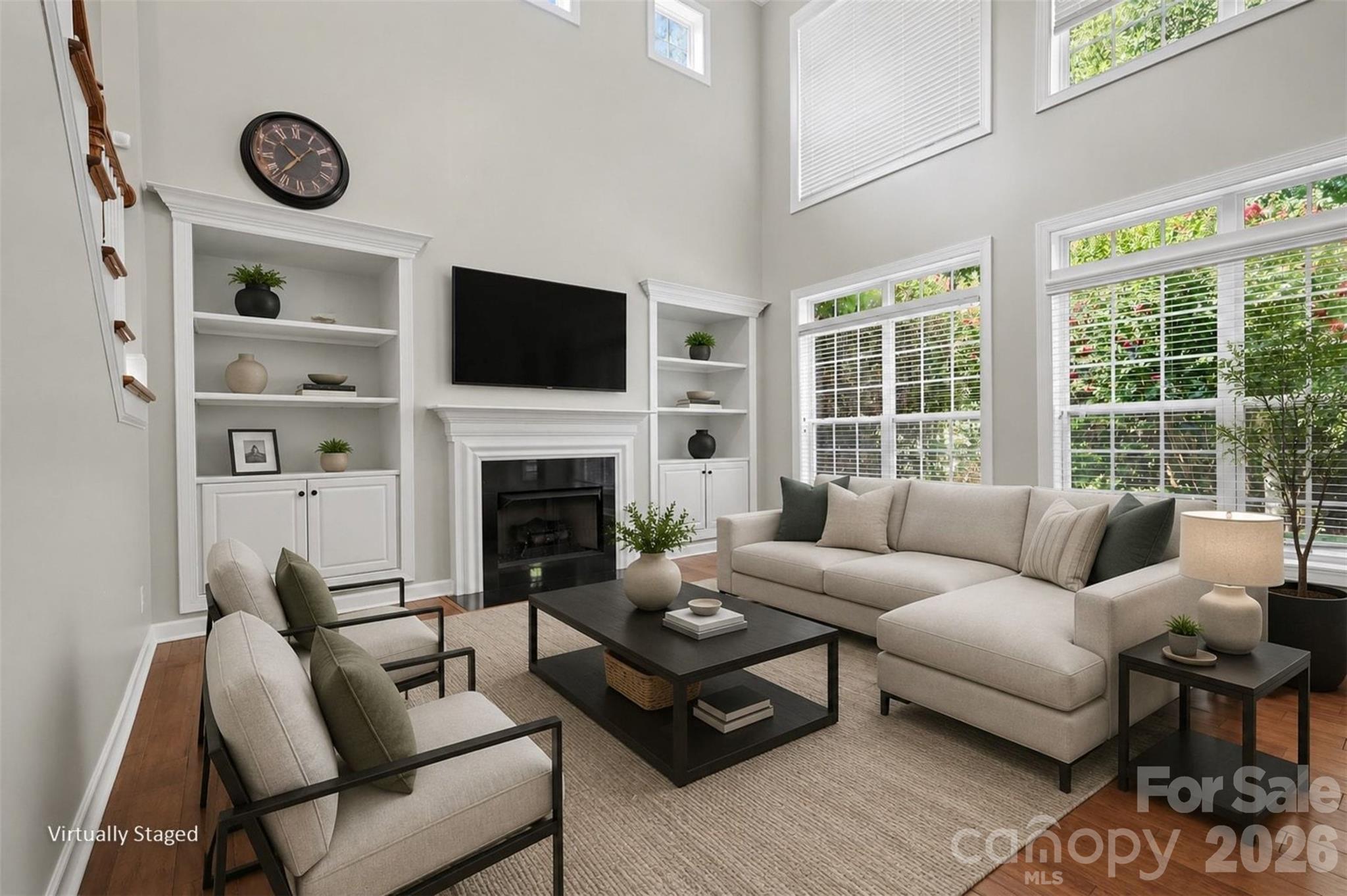 2400 River Oaks Drive Property Photo 8