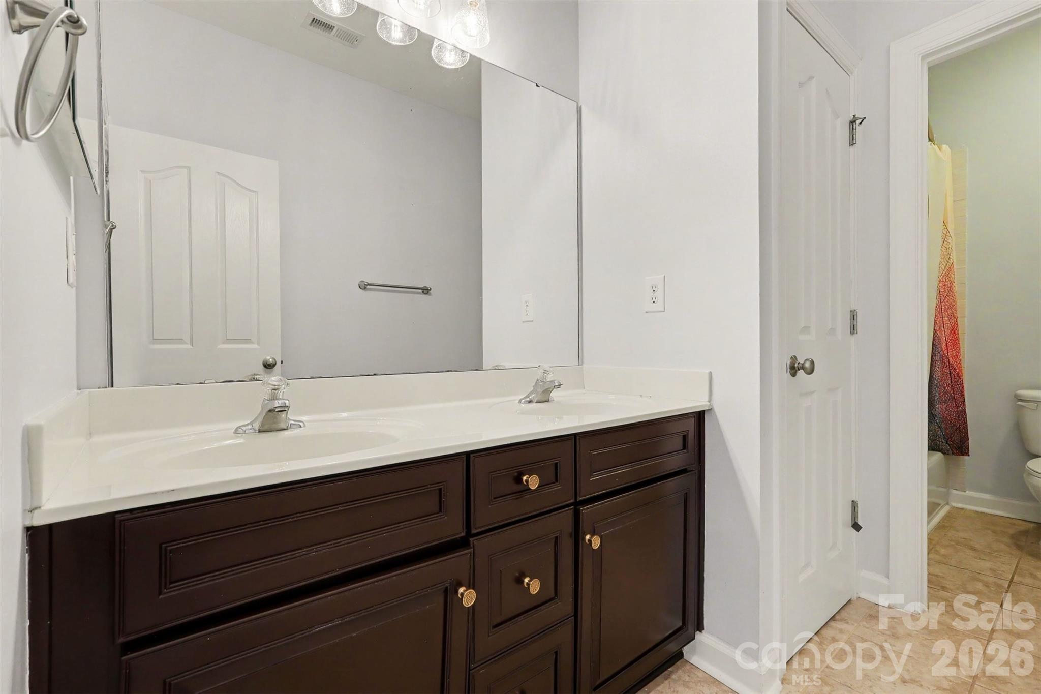 2400 River Oaks Drive Property Photo 26