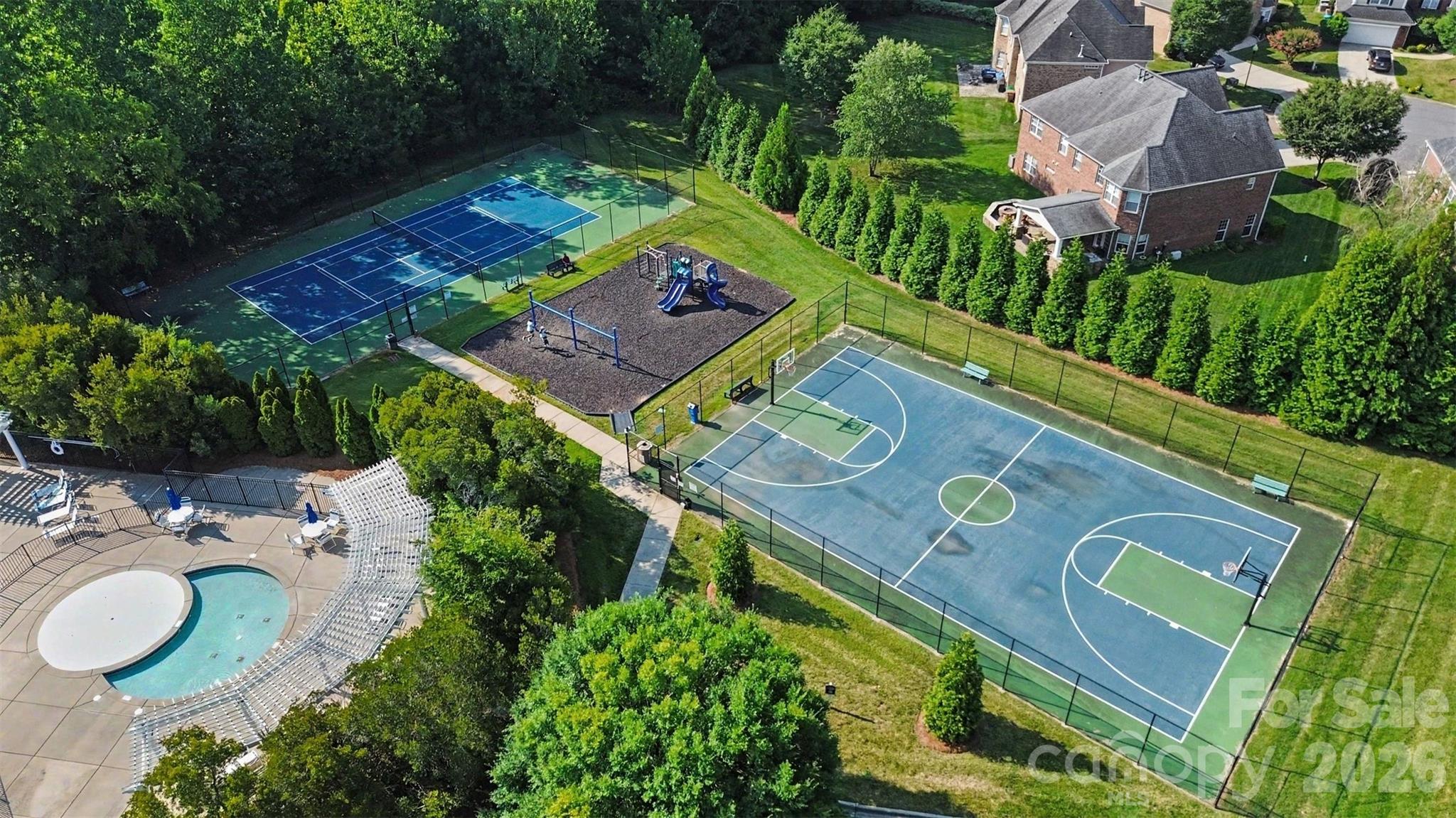 2400 River Oaks Drive Property Photo 41