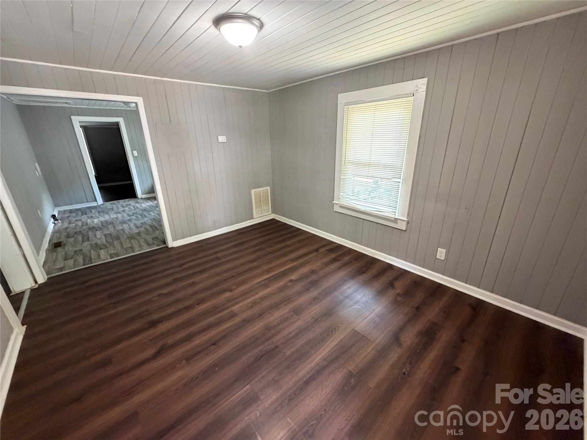 1104 Spann Street Property Photo 2