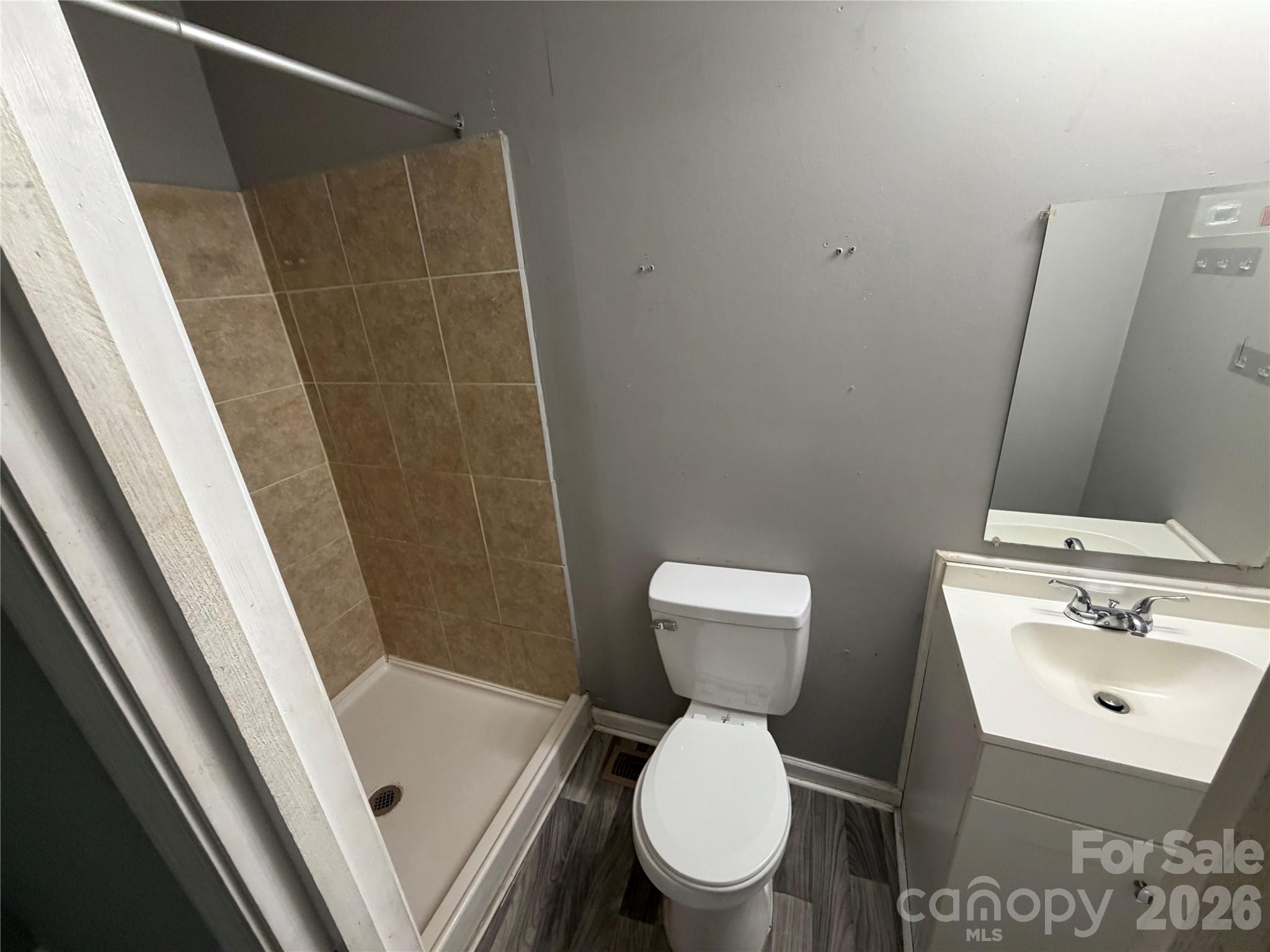1104 Spann Street Property Photo 7