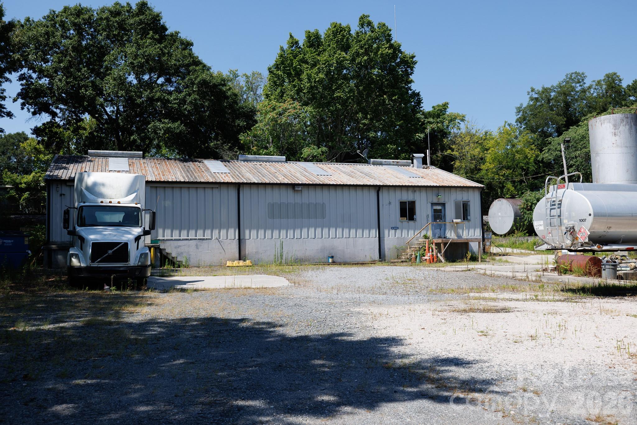 534 Pendleton Street Property Photo 9