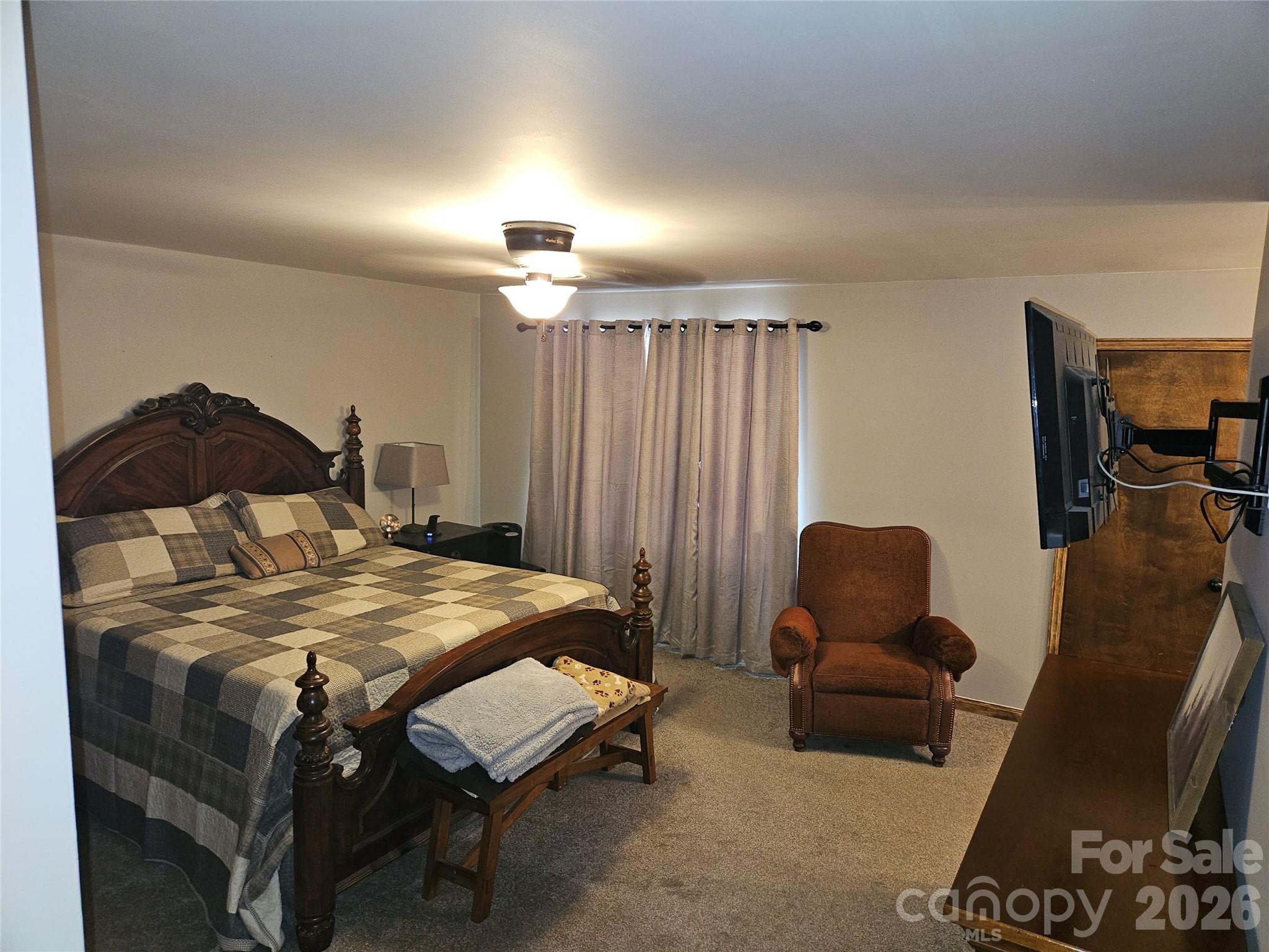 216 Brentwood Circle Property Photo 9