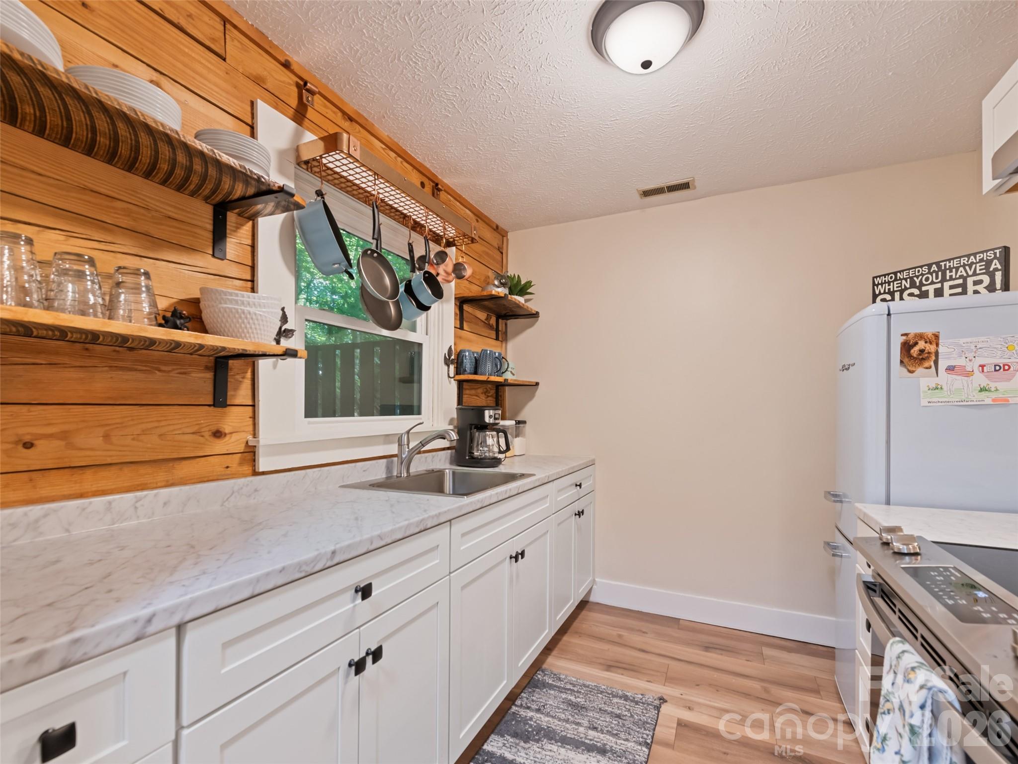 30 Katydid Lane Property Photo 6