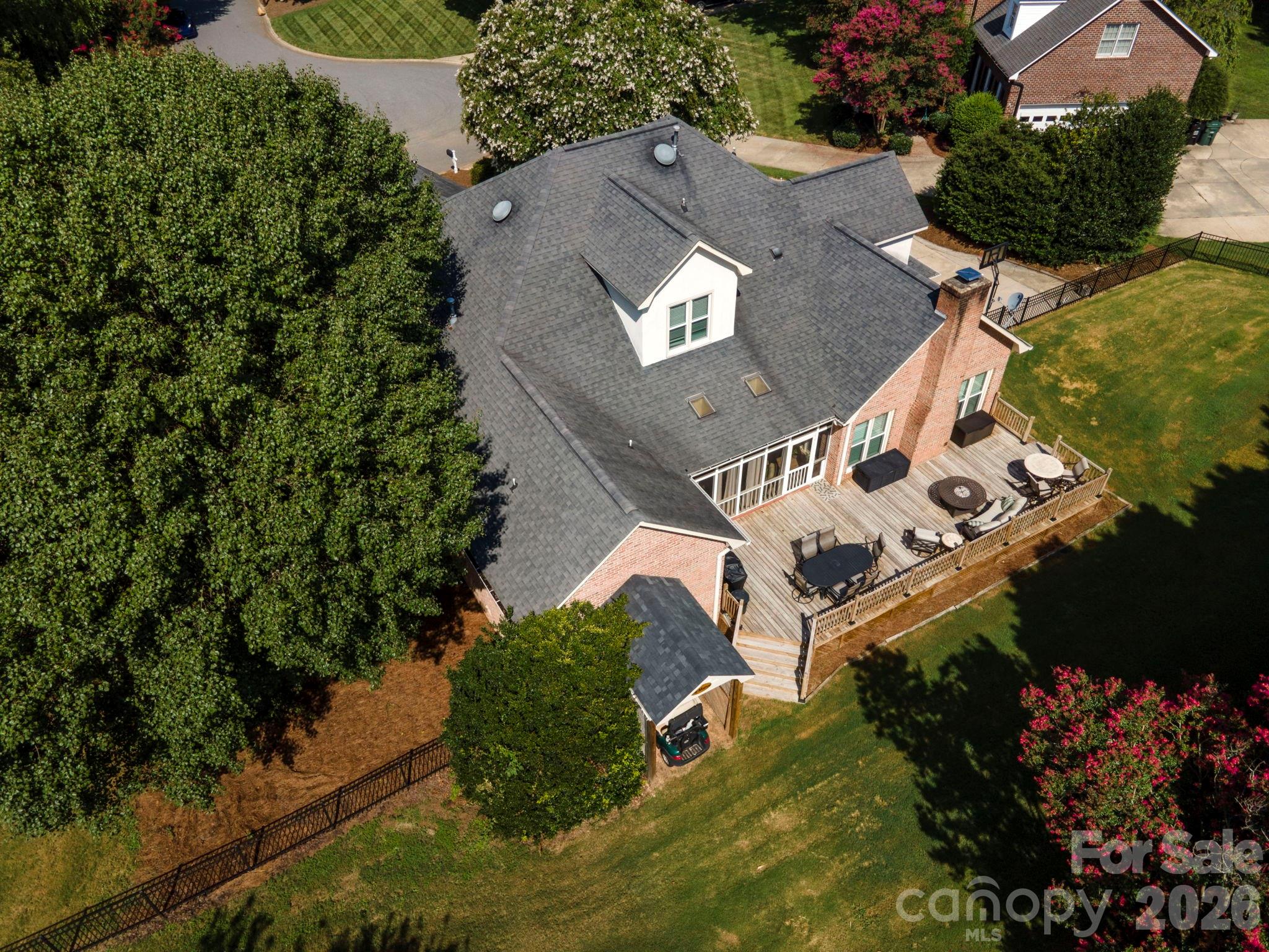3466 Brighton Court Property Photo 4