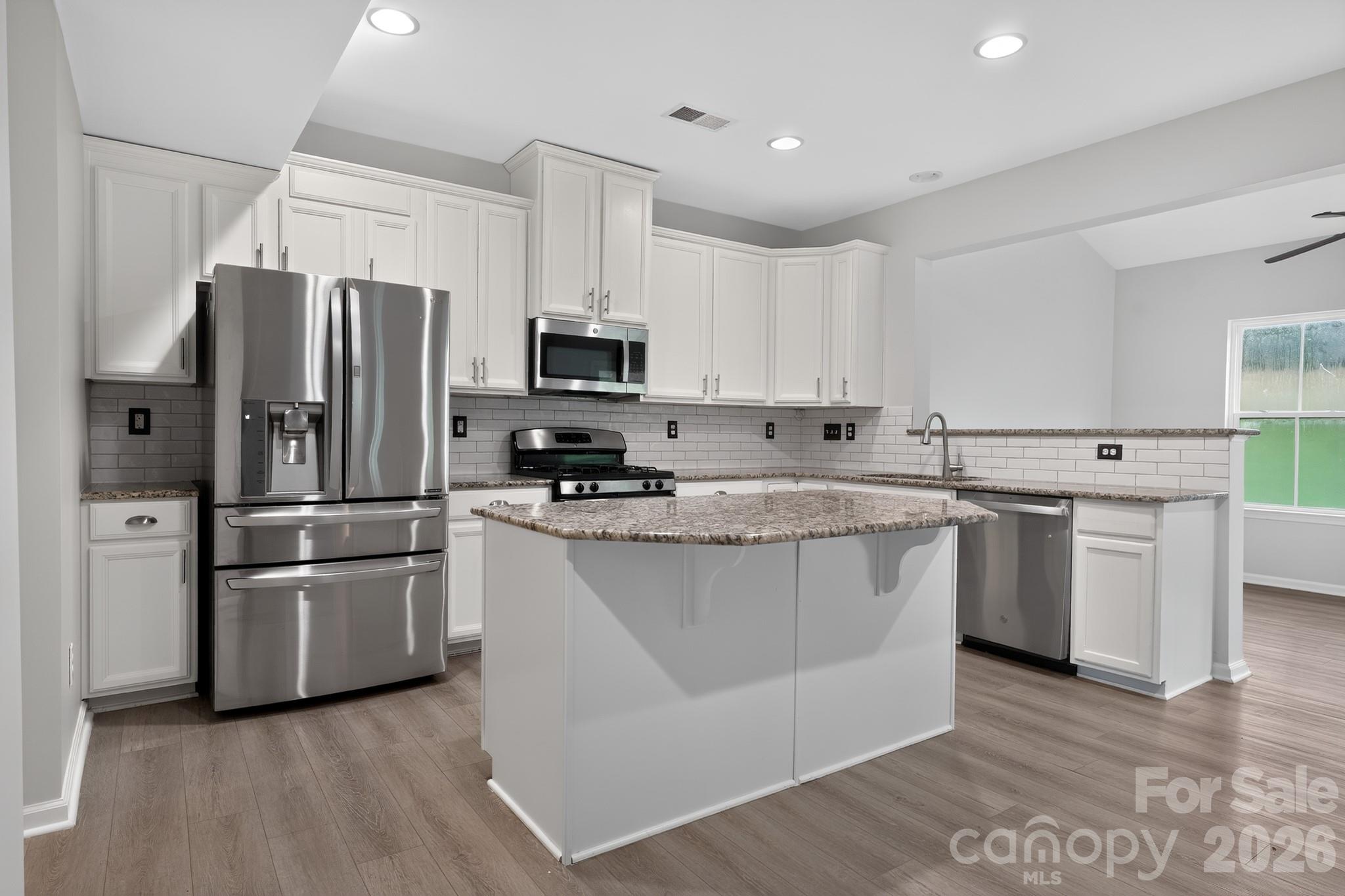 2095 Taney Way Property Photo 8