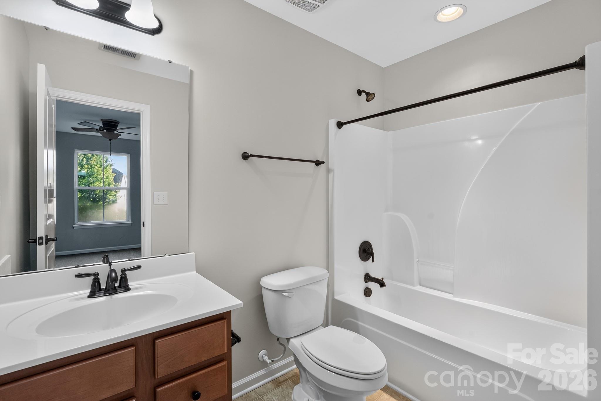 2095 Taney Way Property Photo 18