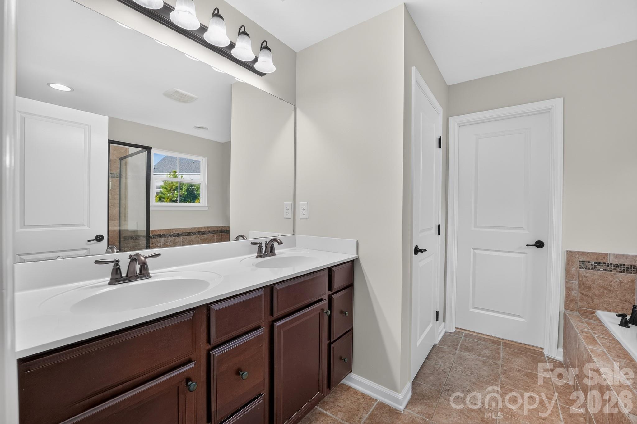 2095 Taney Way Property Photo 20
