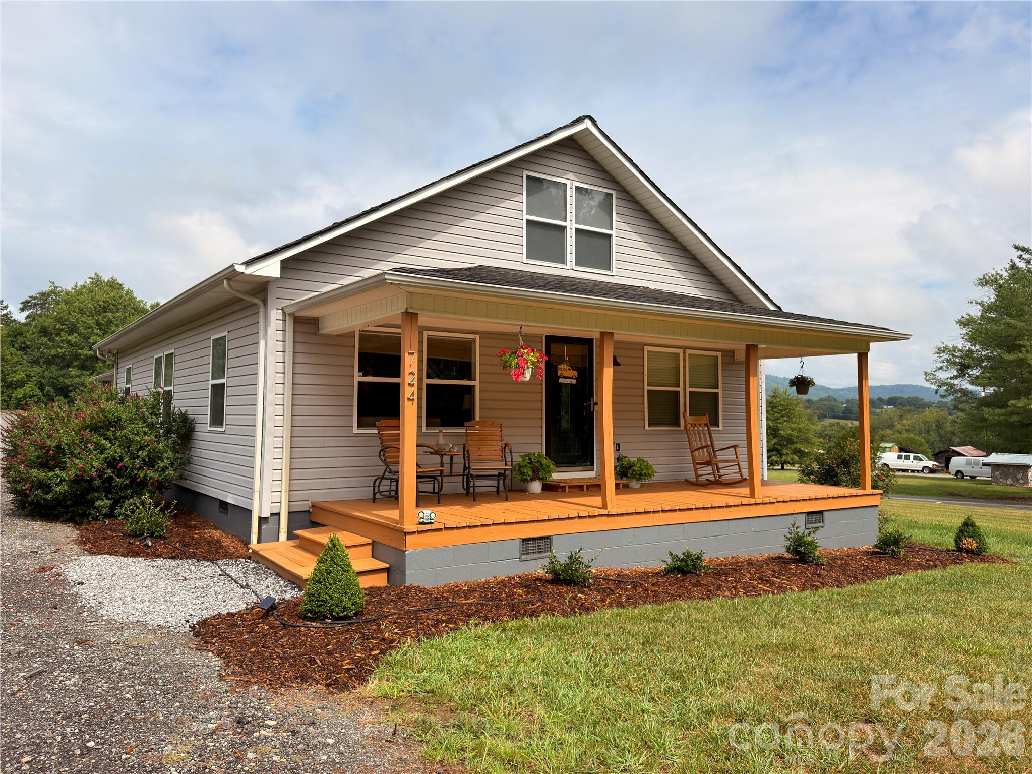 724 Johnson Farm Road Property Photo 1