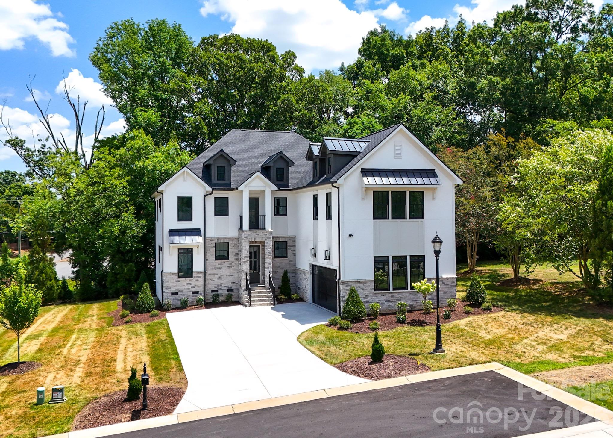 9420 Greyson Ridge Drive Property Photo 1