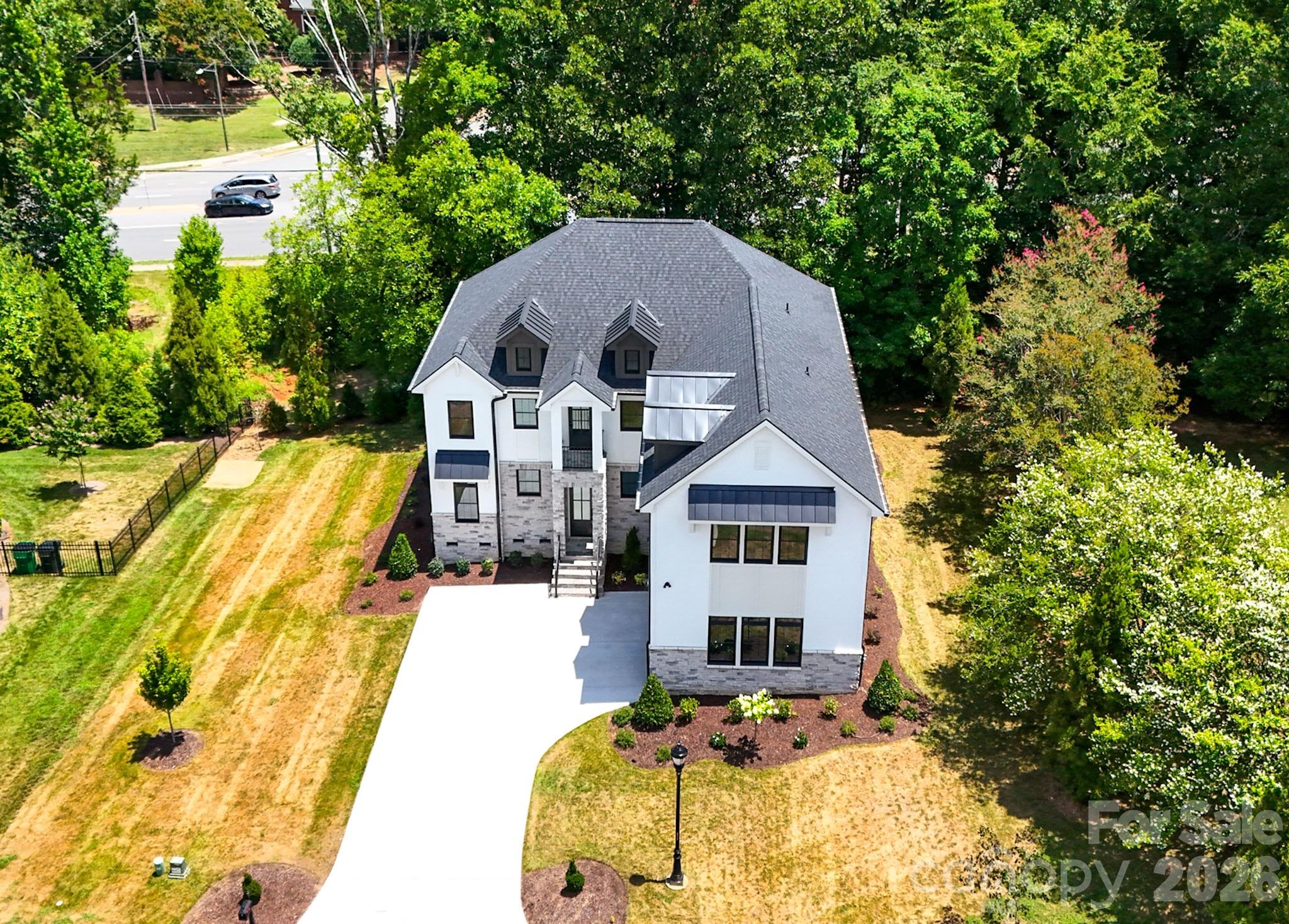 9420 Greyson Ridge Drive Property Photo 3