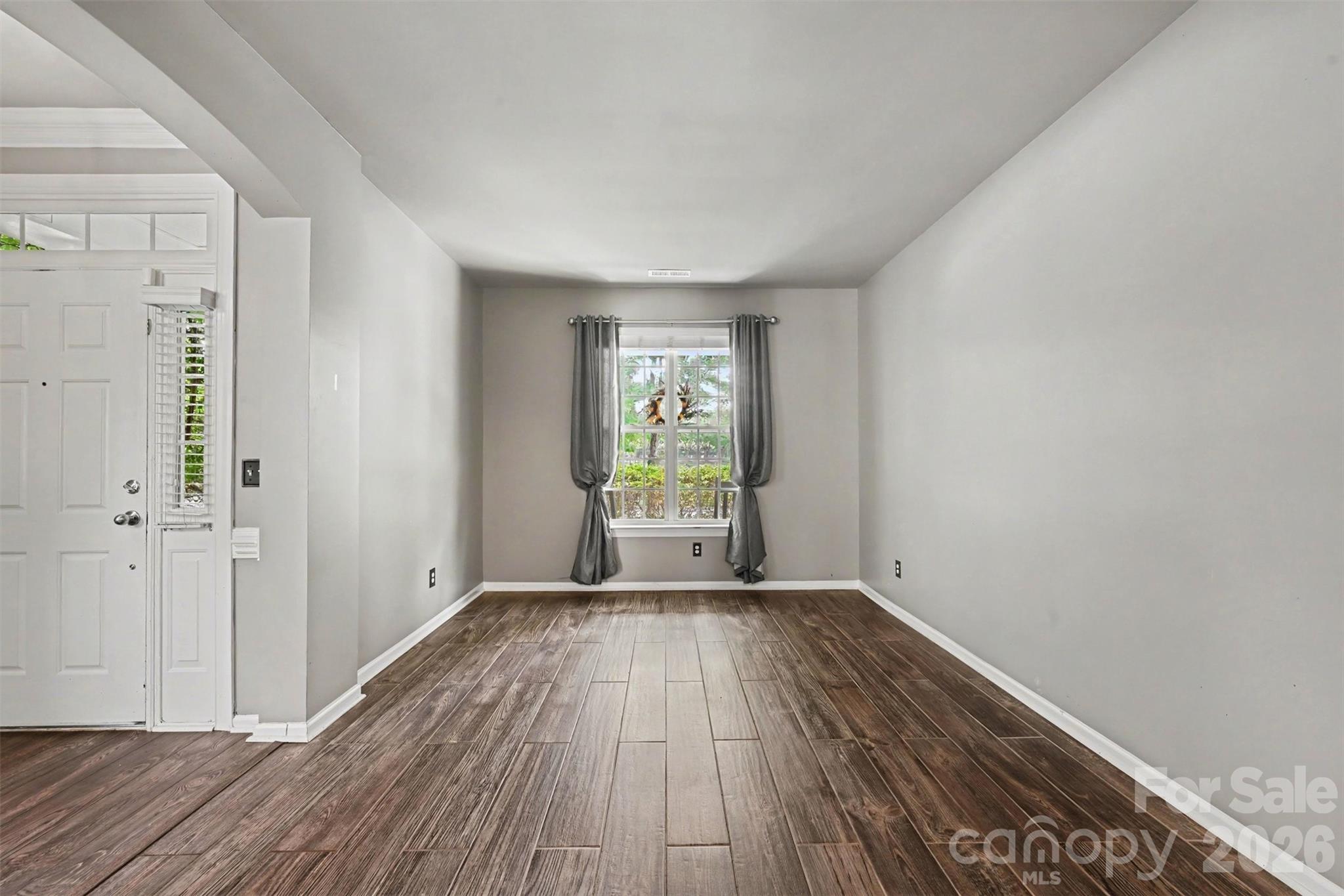 10139 Alvarado Way Property Photo 7