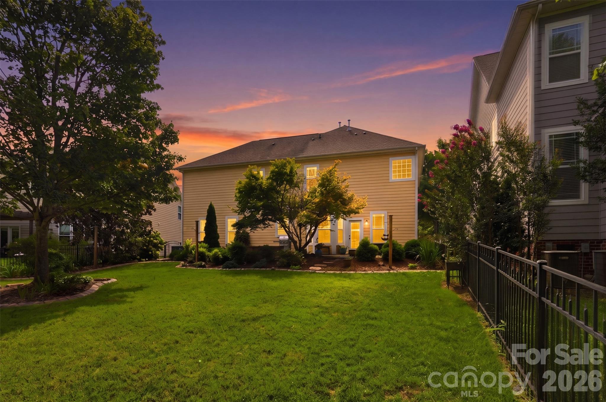 1507 Belmont Stakes Avenue Property Photo 3