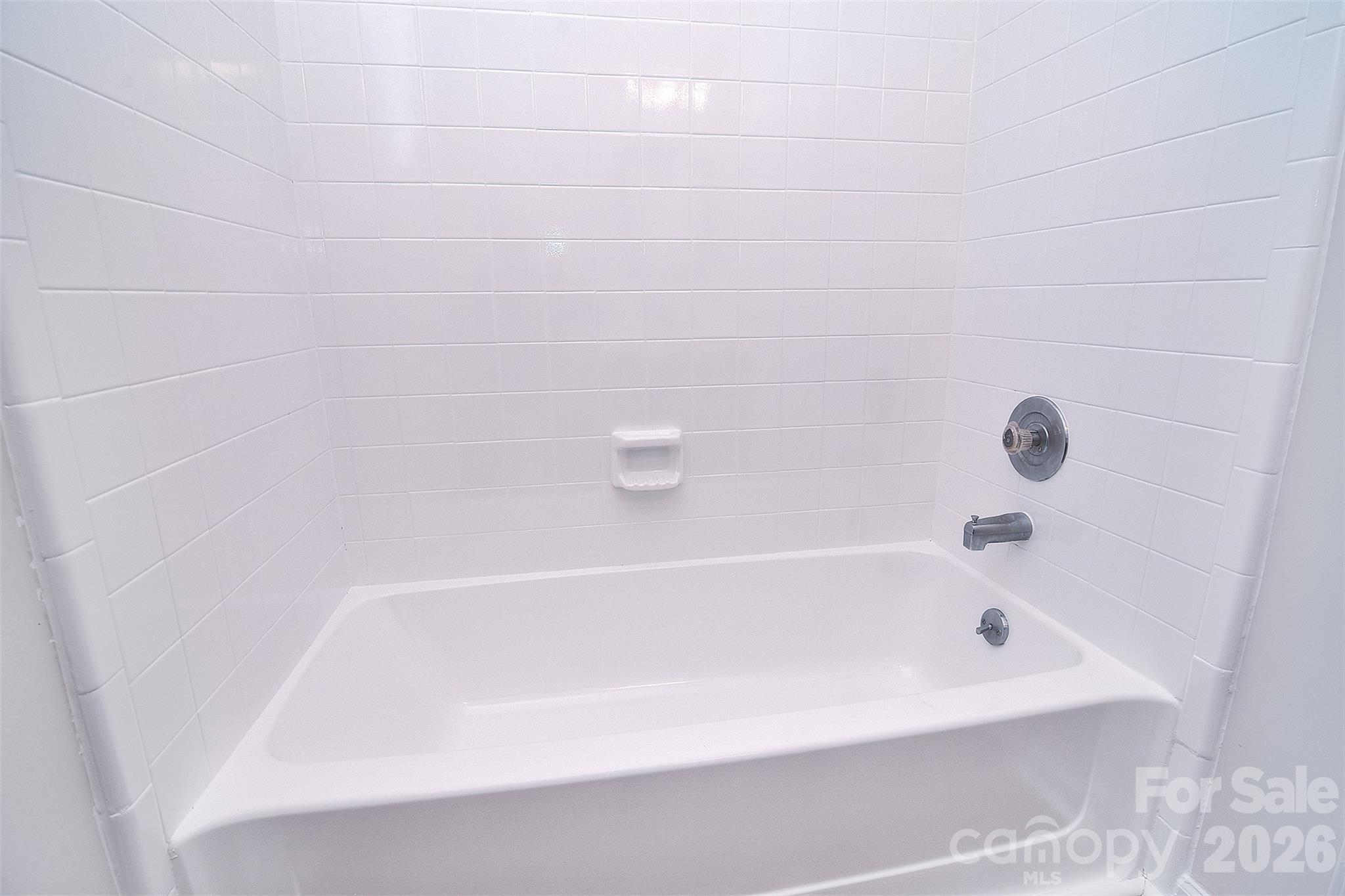 6120 Meadow Rose Lane Property Photo 6