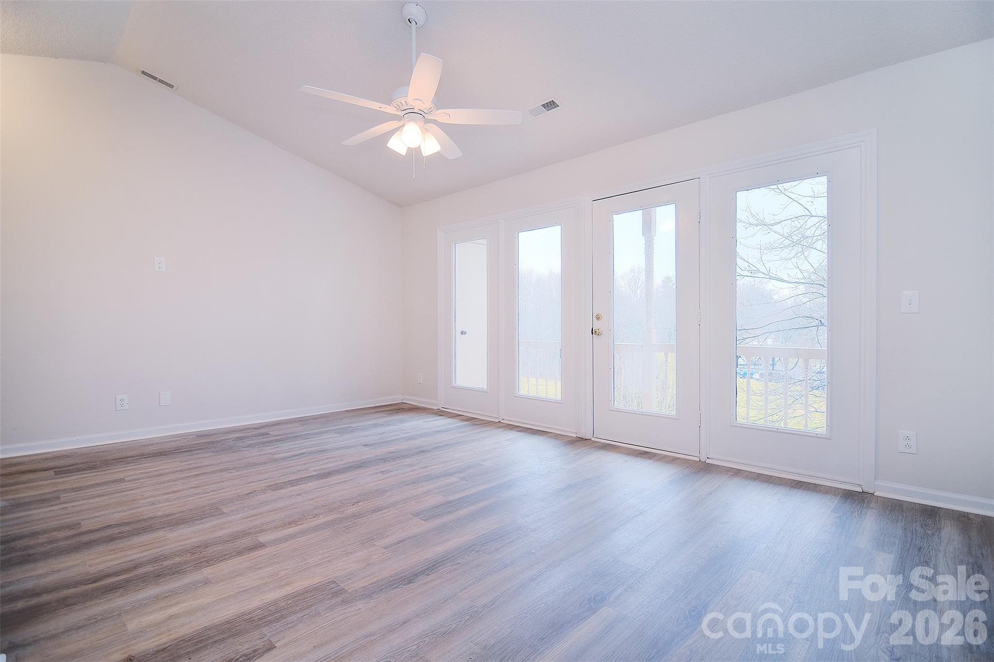 6120 Meadow Rose Lane Property Photo 17