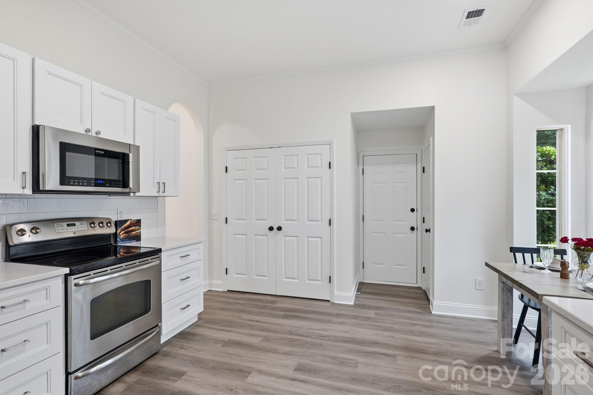3412 Pondridge Court Property Photo 15